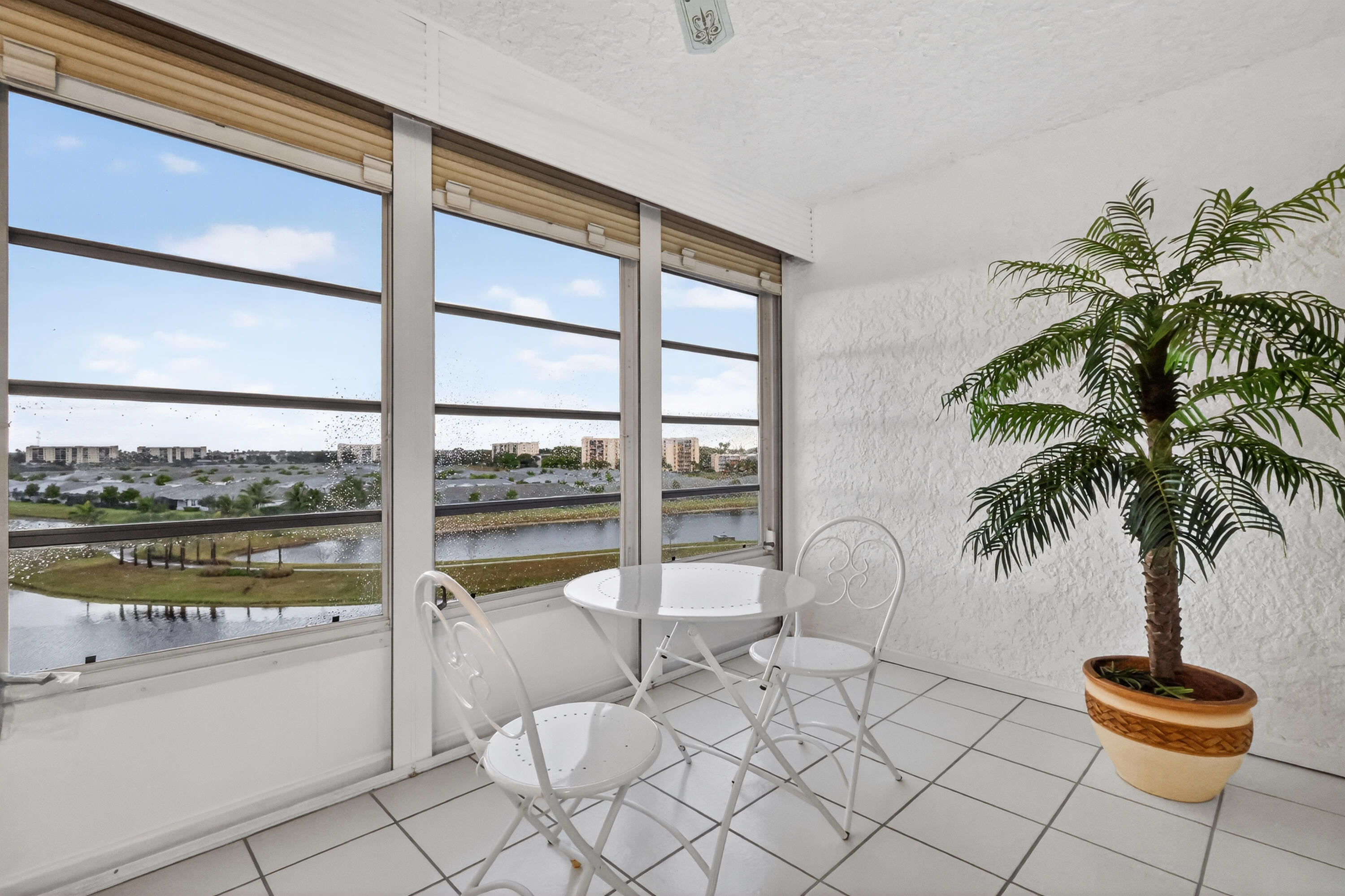 14575 Bonaire Boulevard 605 Property Photo 20
