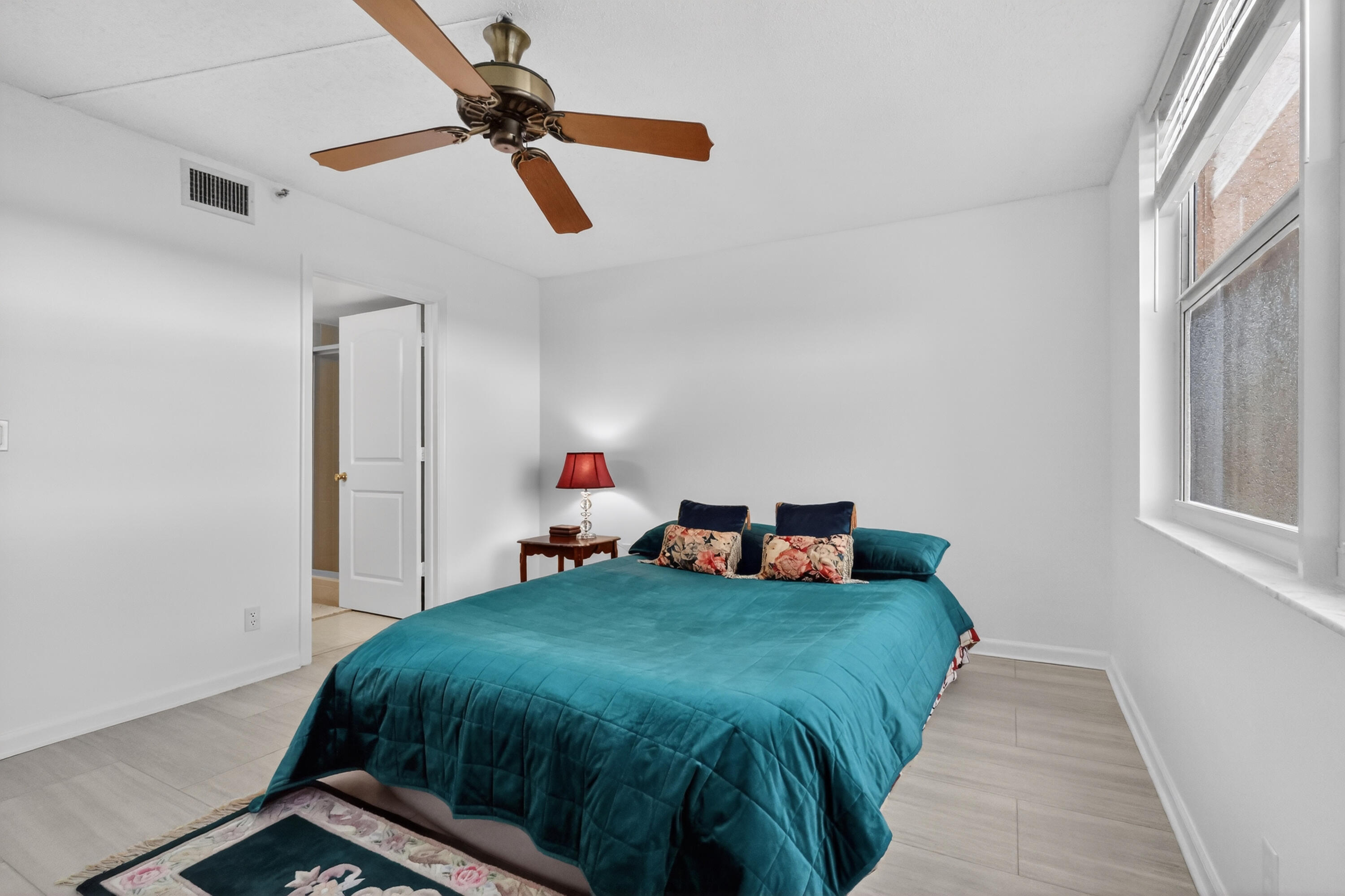 14575 Bonaire Boulevard 605 Property Photo 23