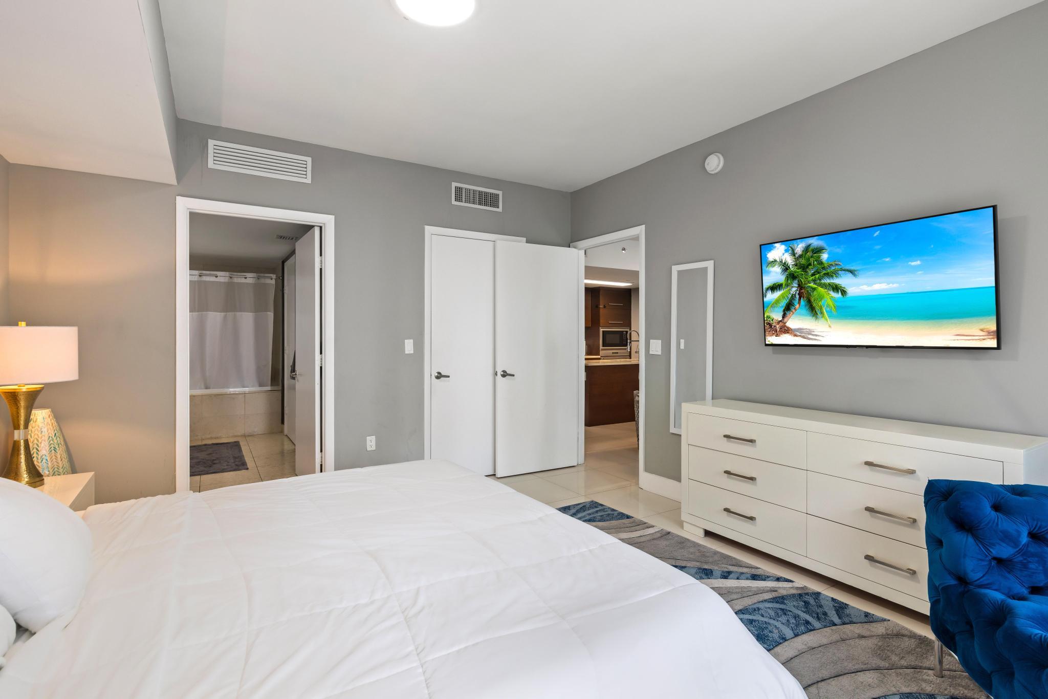 485 Brickell Avenue 2506 Property Photo 21