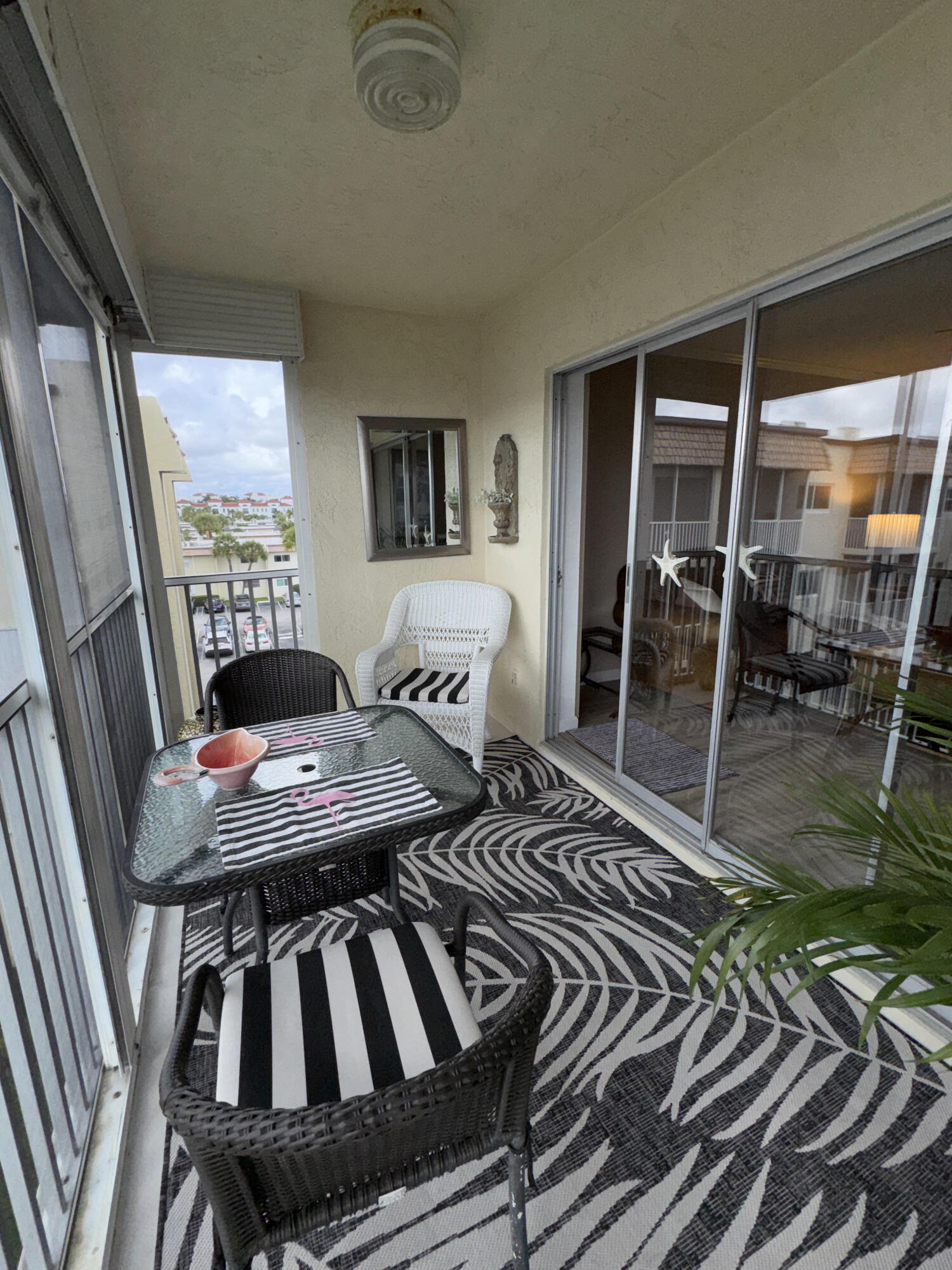 650 Snug Harbor Drive G407 Property Photo 19