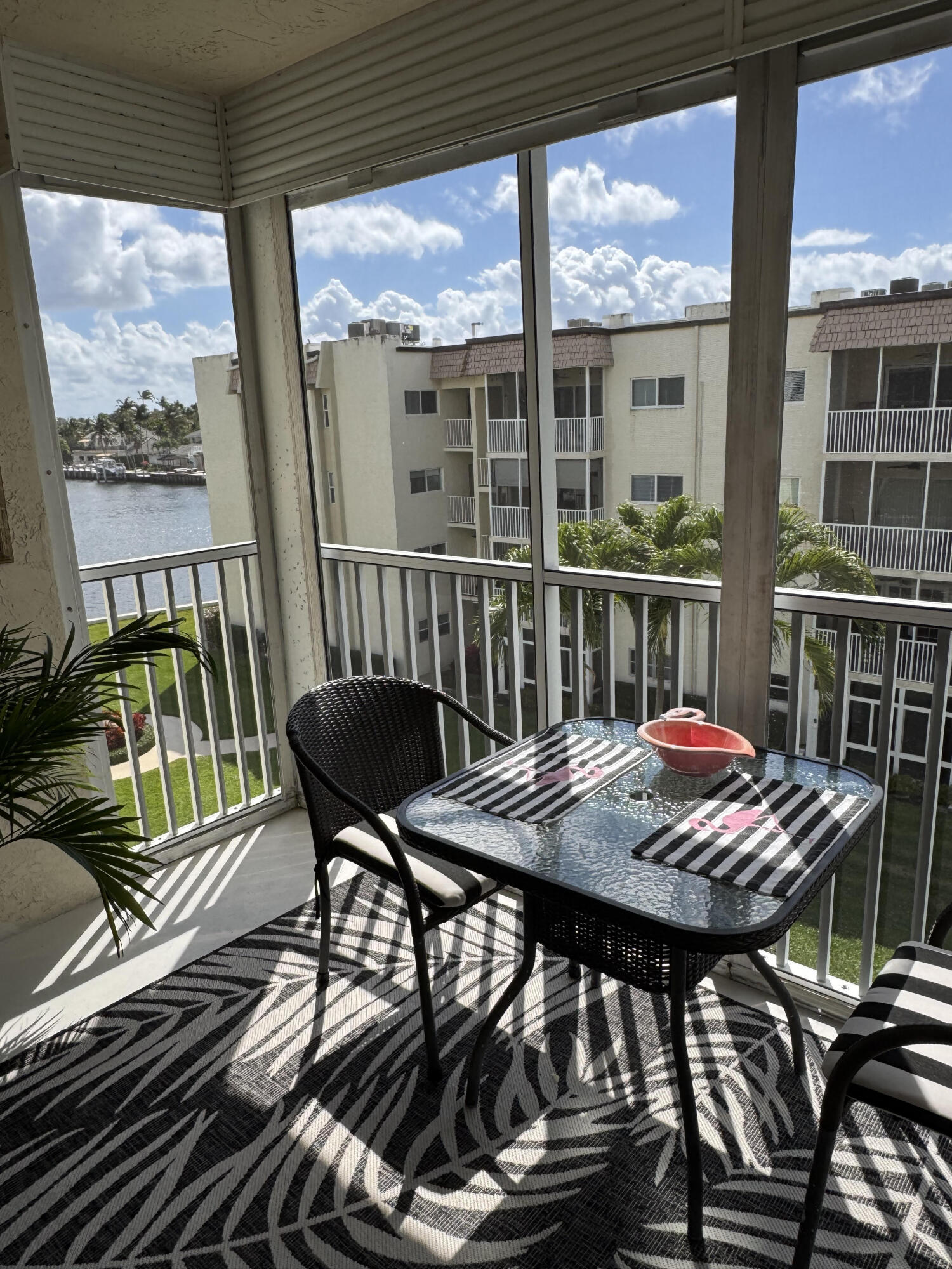 650 Snug Harbor Drive G407 Property Photo 22