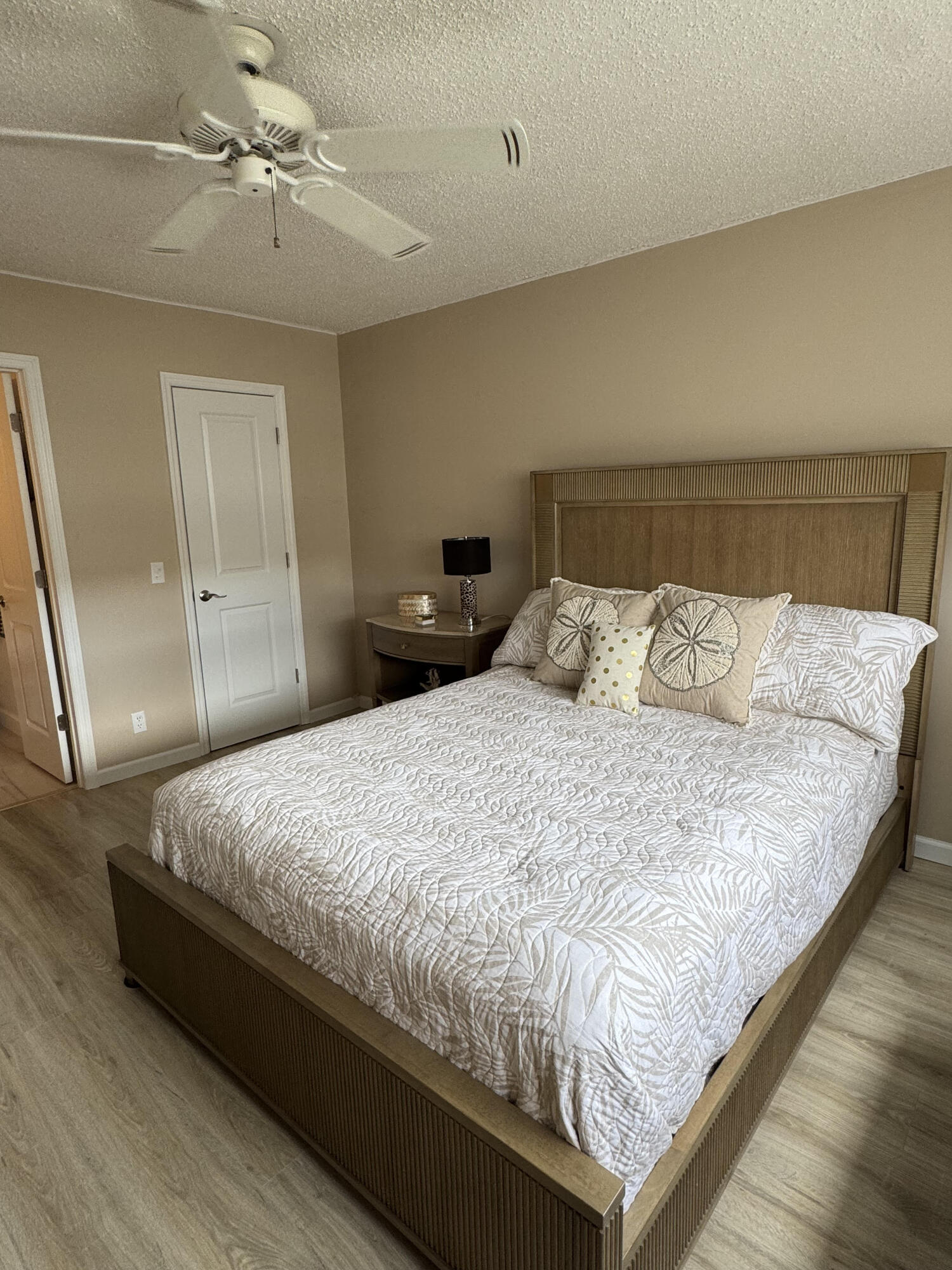 650 Snug Harbor Drive G407 Property Photo 28