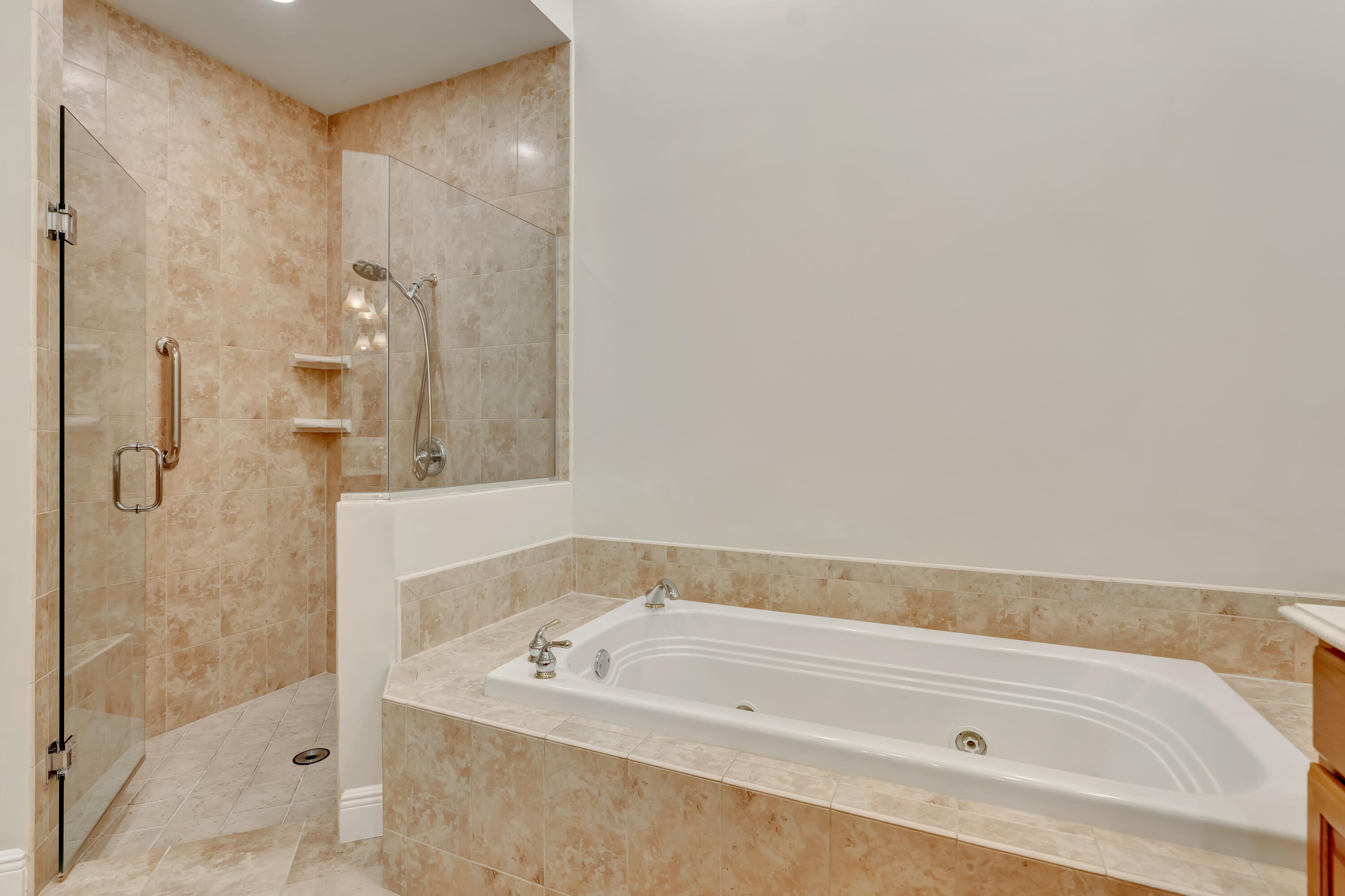 104 Renaissance Drive Property Photo 27