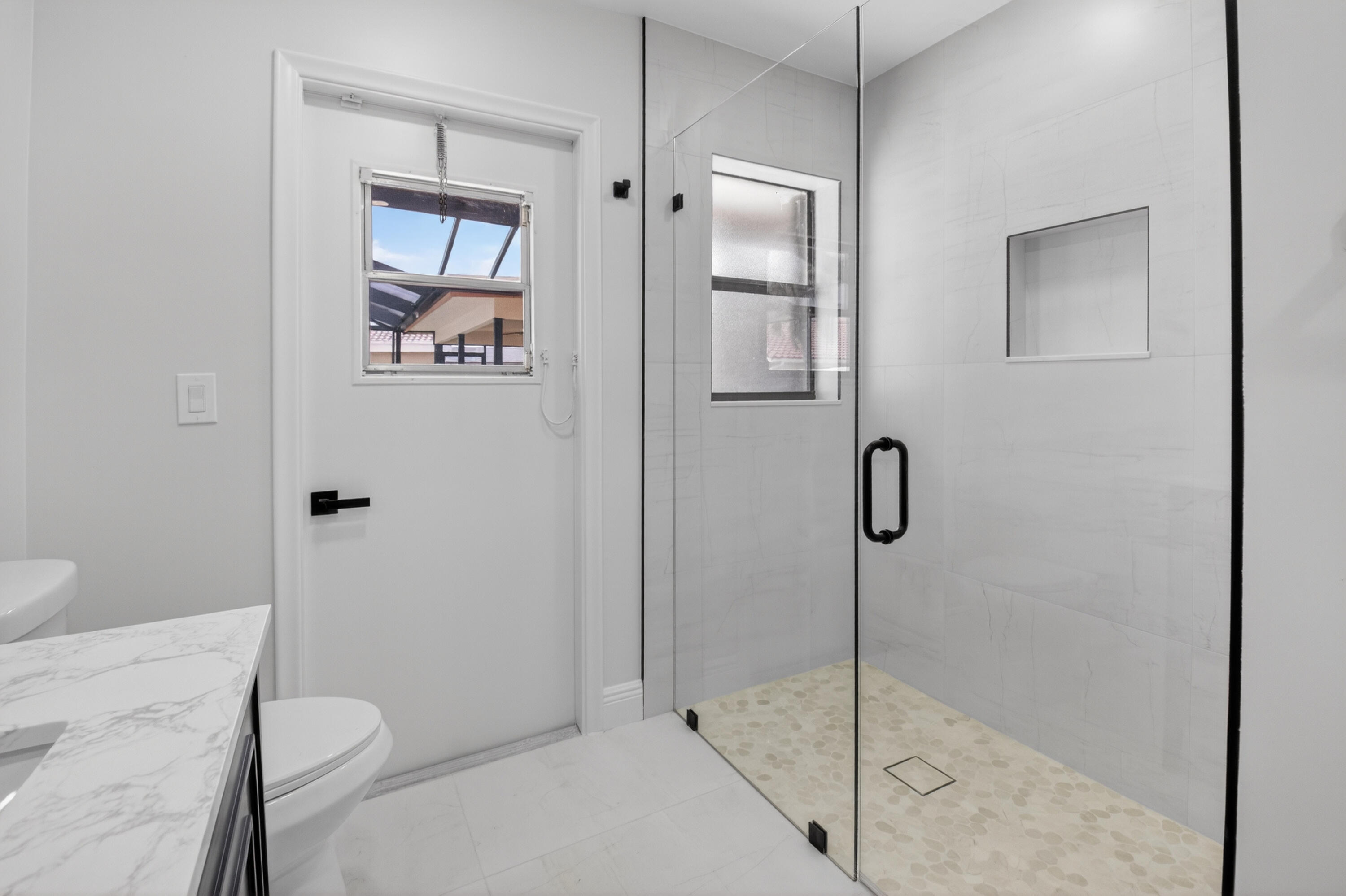 9362 Laurel Green Drive Property Photo 17