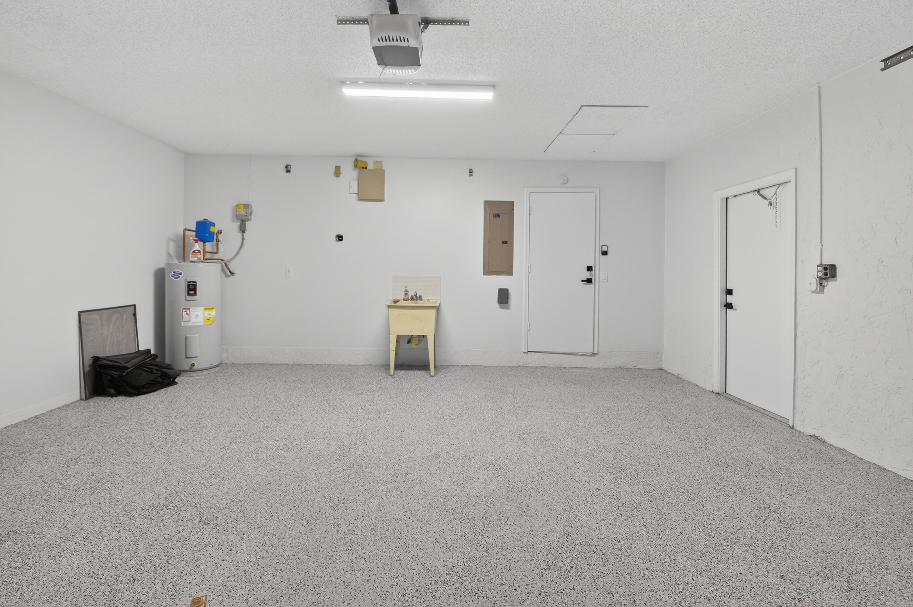 9362 Laurel Green Drive Property Photo 24