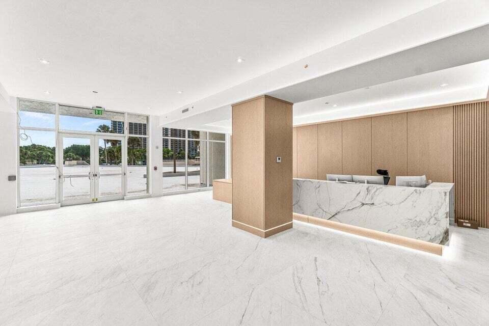 4201 N Ocean Boulevard 1705 Property Photo 2