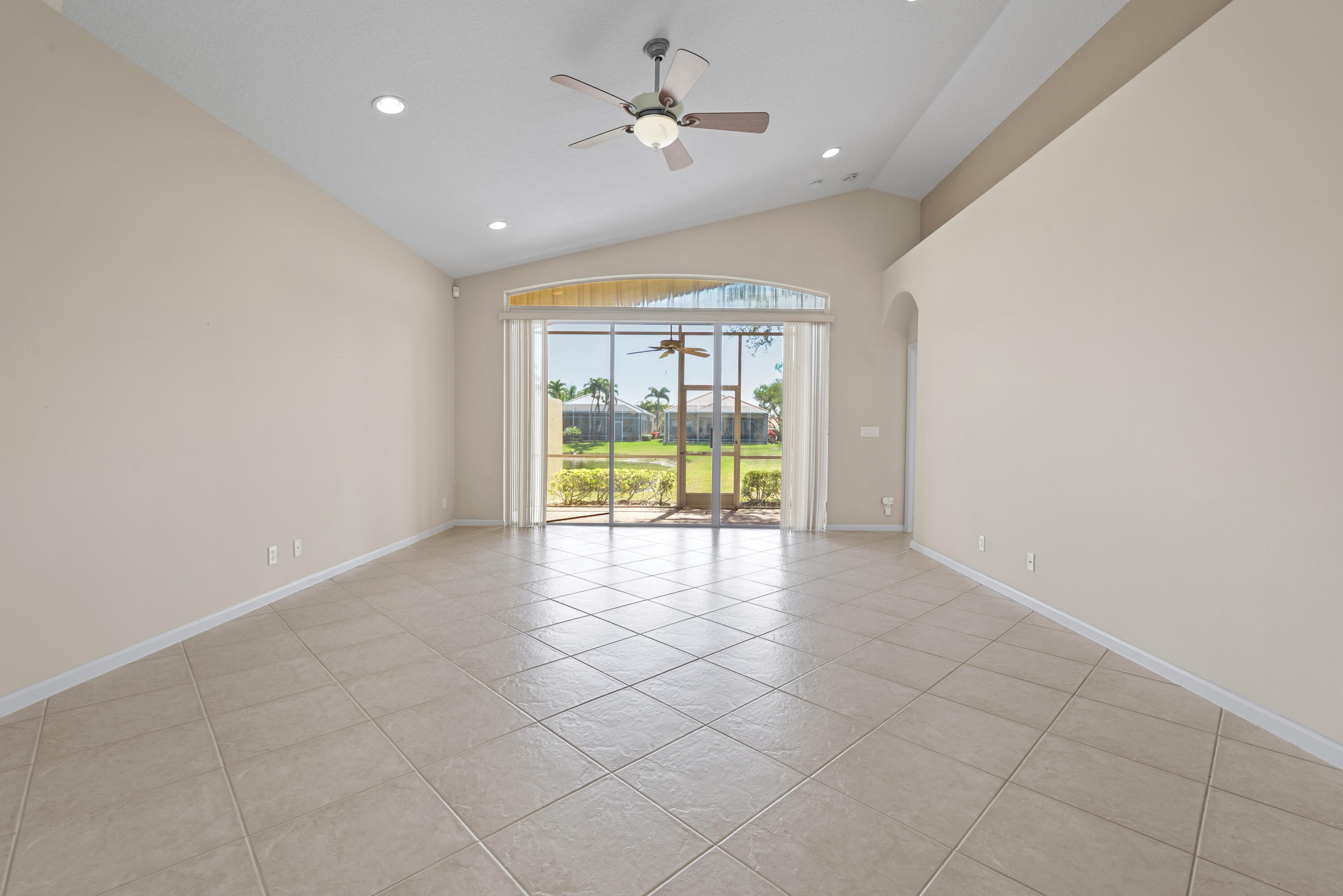 7086 Del Corso Lane Property Photo 28