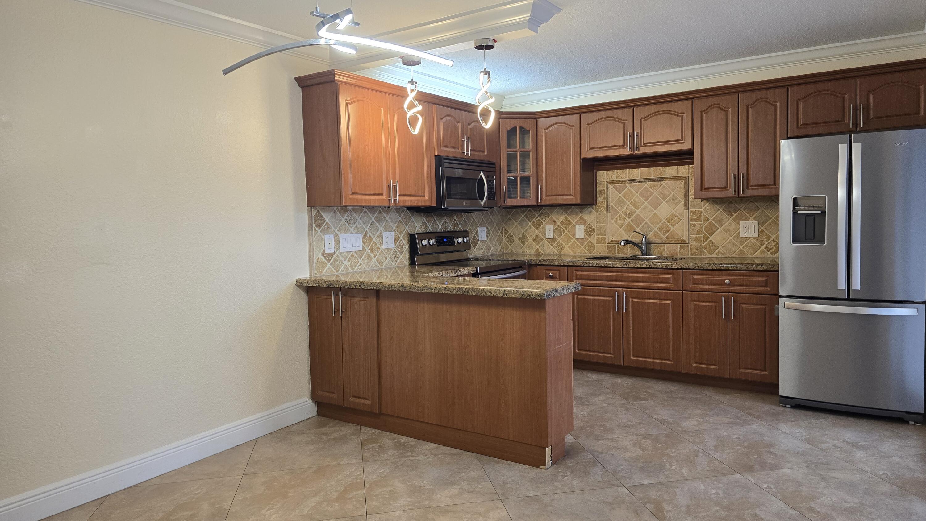 257 Lake Arbor Drive Property Photo 6