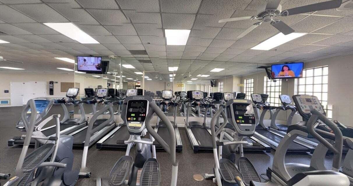 98 Ventnor E 98 Property Photo 9
