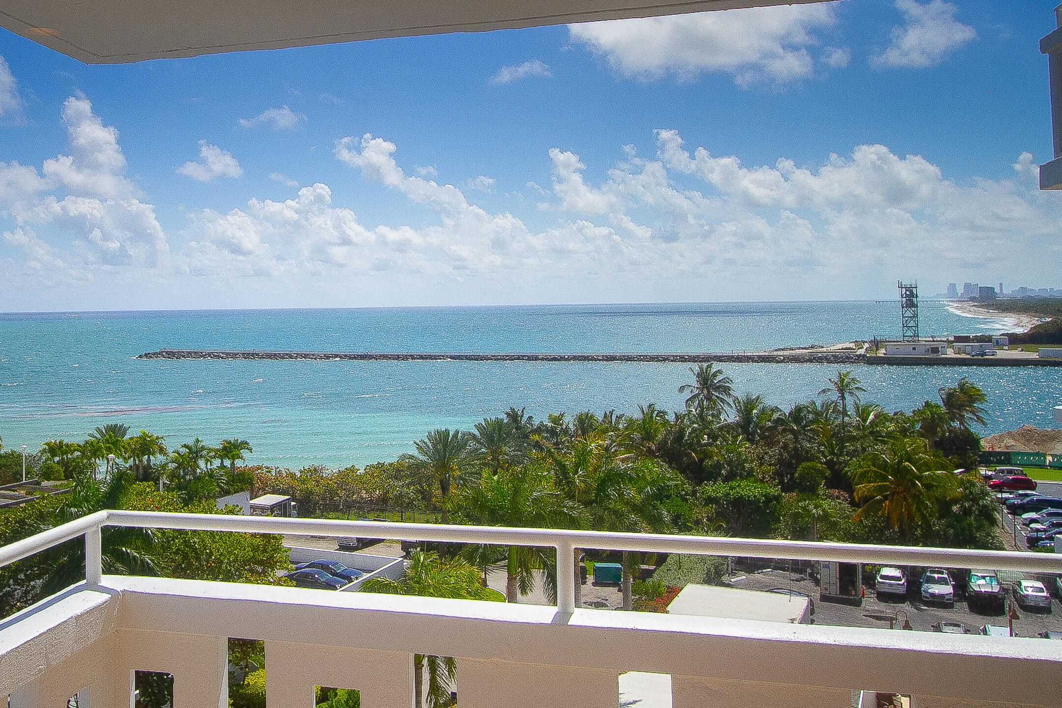 2000 S Ocean Drive 810 Property Photo 15