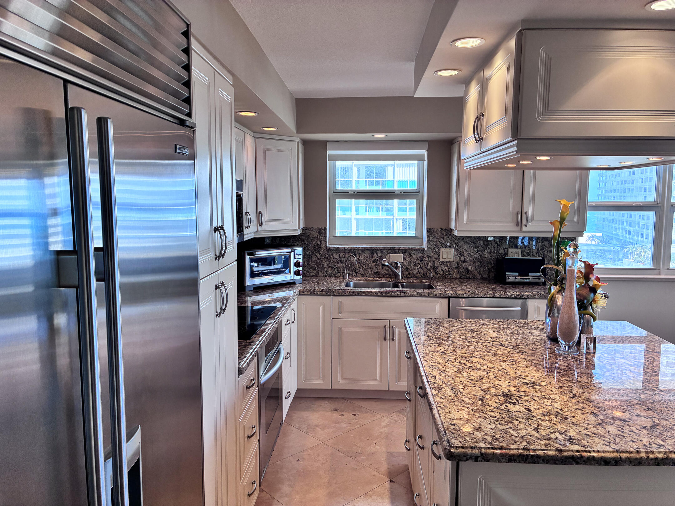2000 S Ocean Drive 810 Property Photo 32