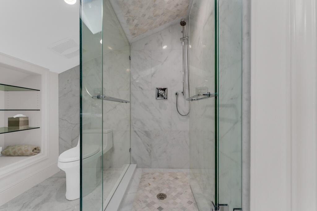355 Oakview Drive Property Photo 54