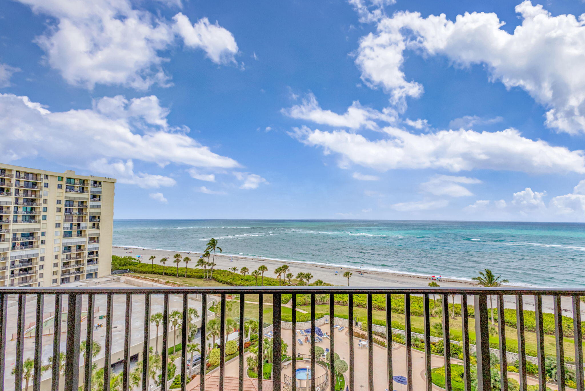 300 Ocean Trail Way 907 Property Photo 3