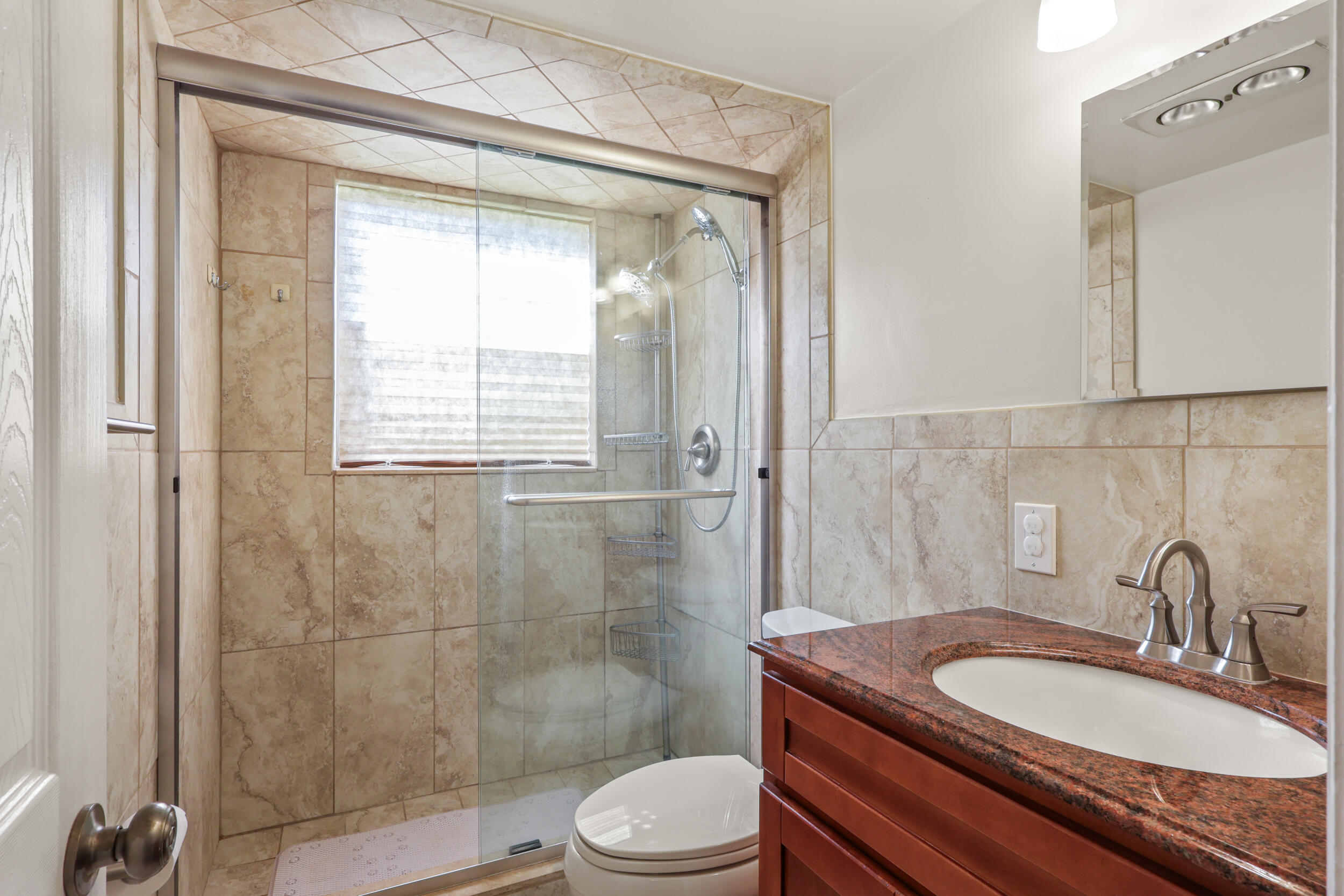 297 Farnham M Property Photo 10