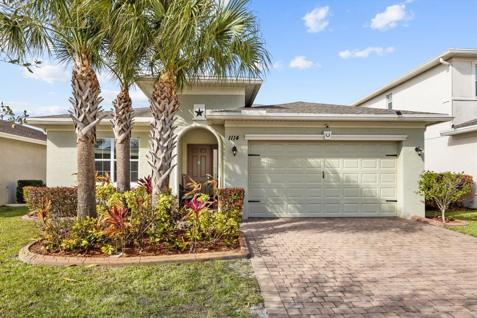 1114 NW Demedici Rd Road