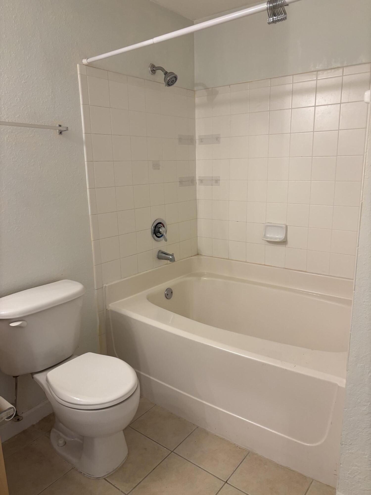 533 Ne 3rd Avenue 204 Property Photo 16