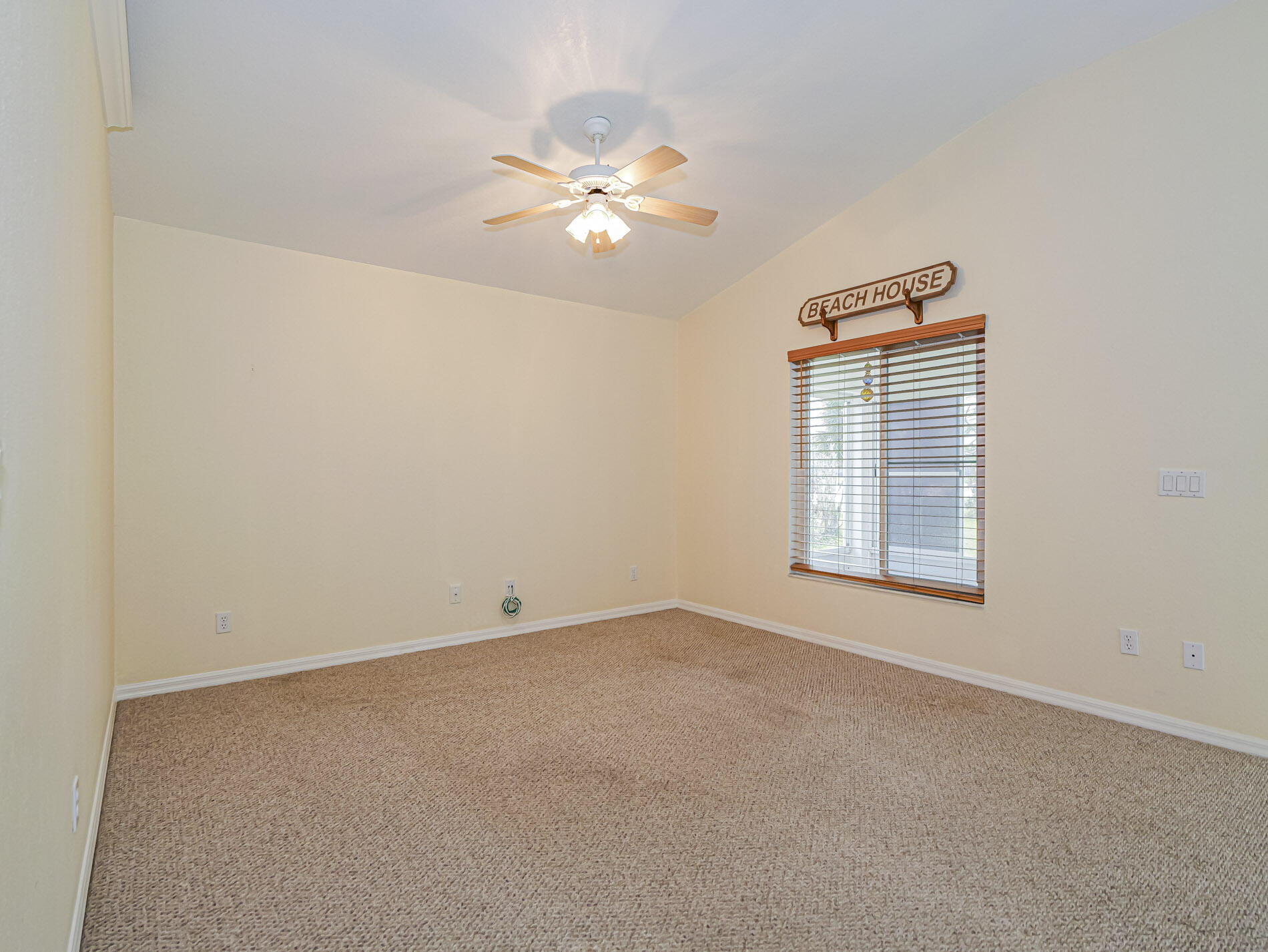 3816 Sunbeam Court Property Photo 7
