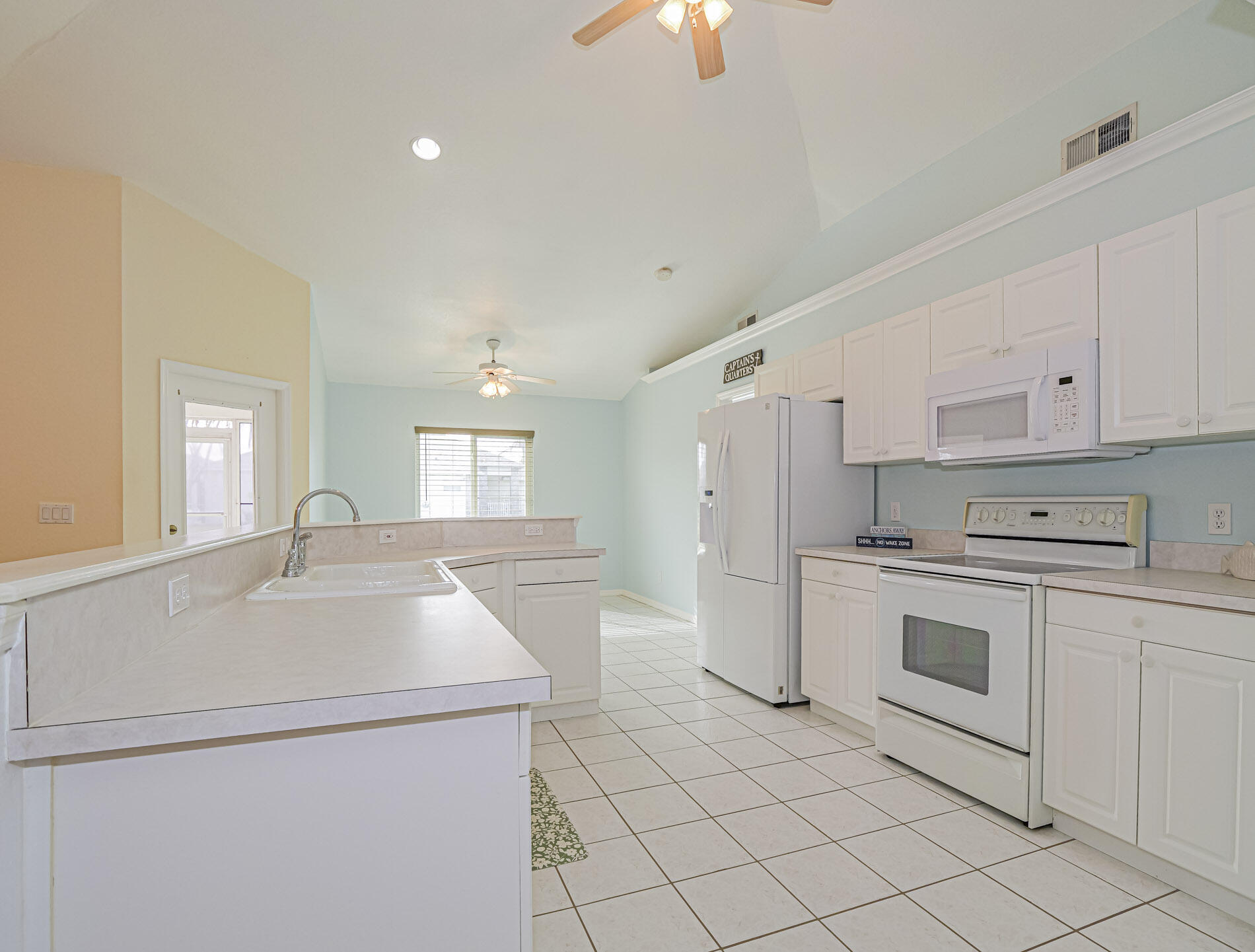 3816 Sunbeam Court Property Photo 8