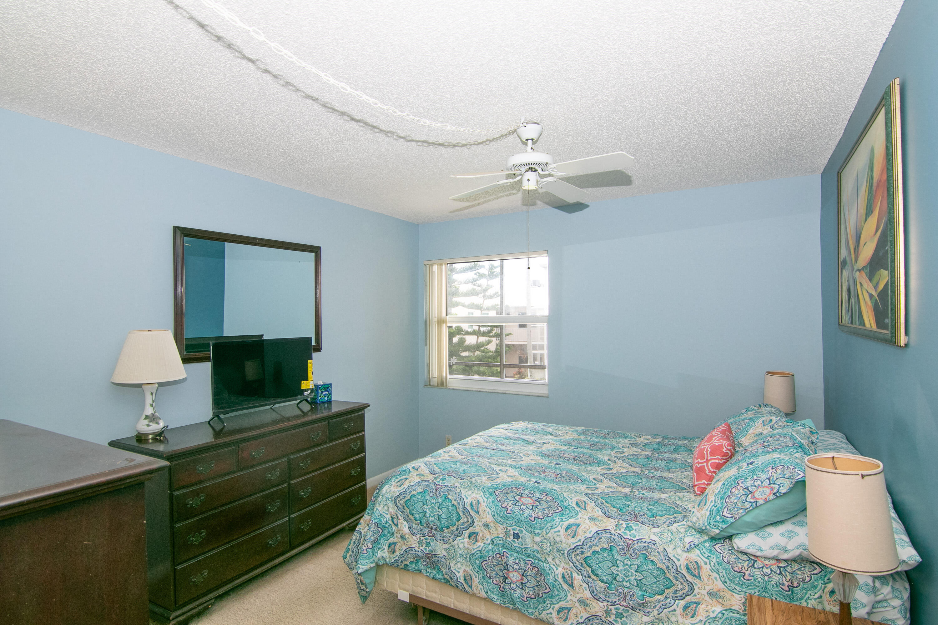 39 Burgundy A Property Photo 6