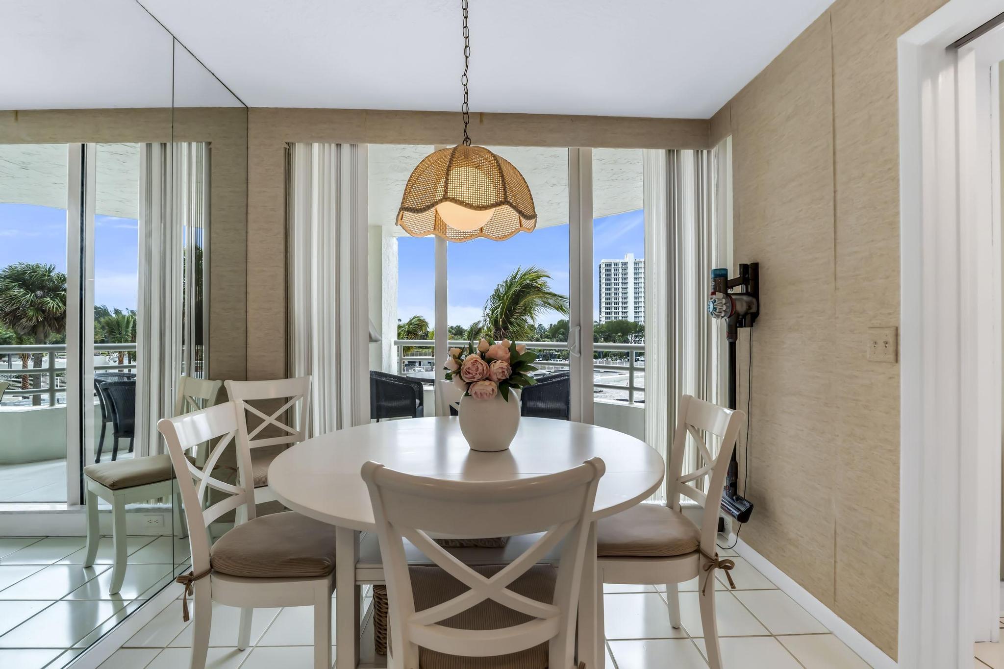 4201 N Ocean Boulevard 203 Property Photo 16