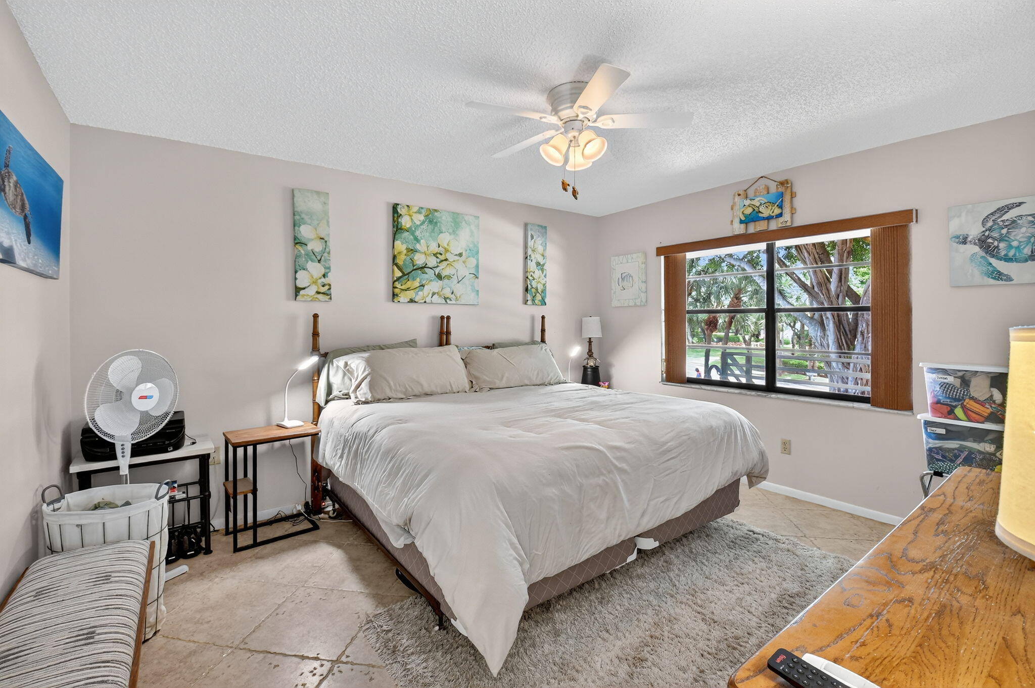 7 Southport Lane B Property Photo 19