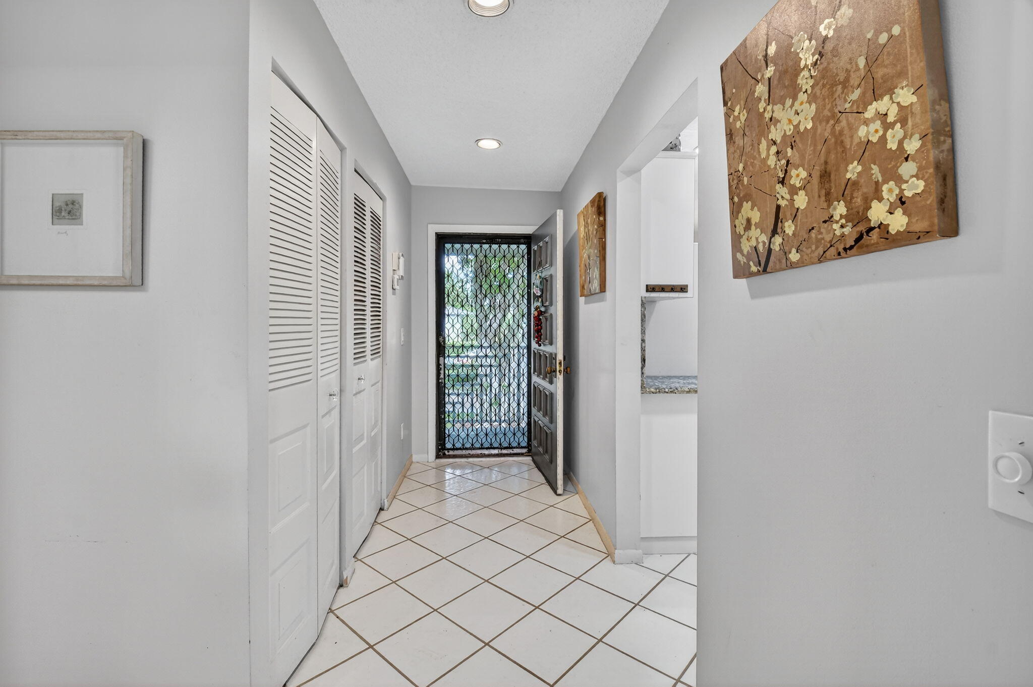 7 Southport Lane B Property Photo 26