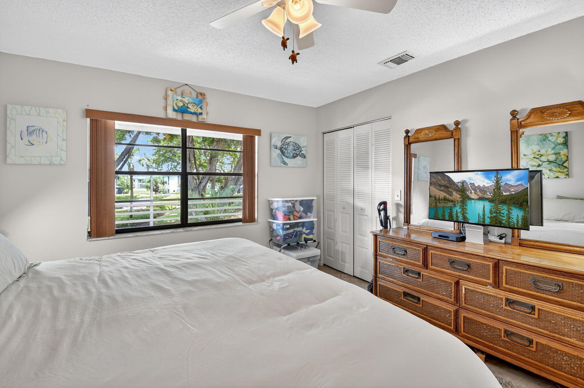 7 Southport Lane B Property Photo 35