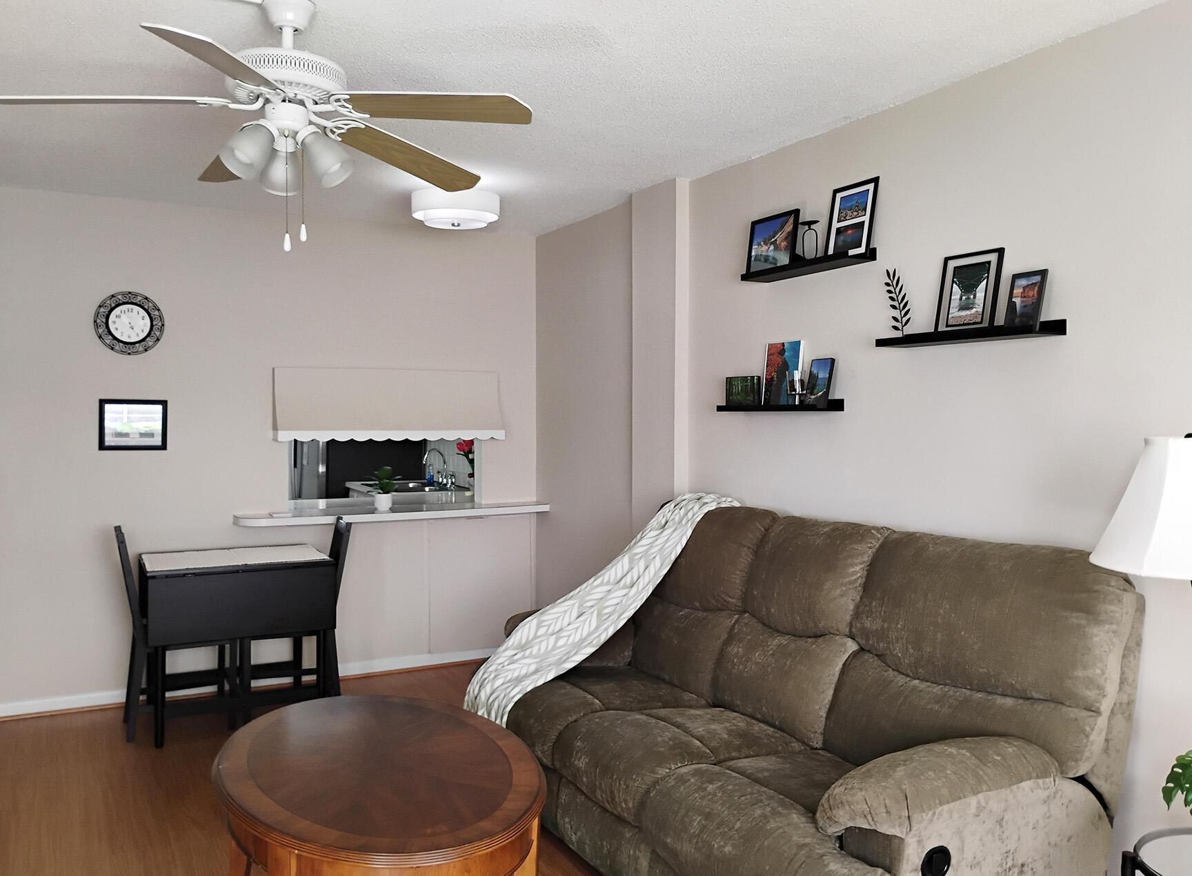 2562 N Garden Drive 206 Property Photo 6