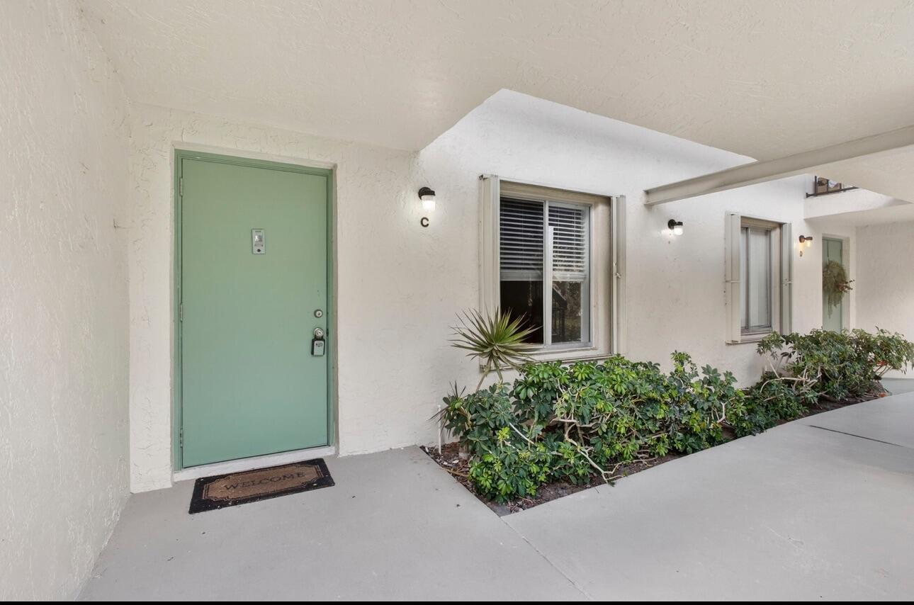 6258 Chasewood Drive C Property Photo 23