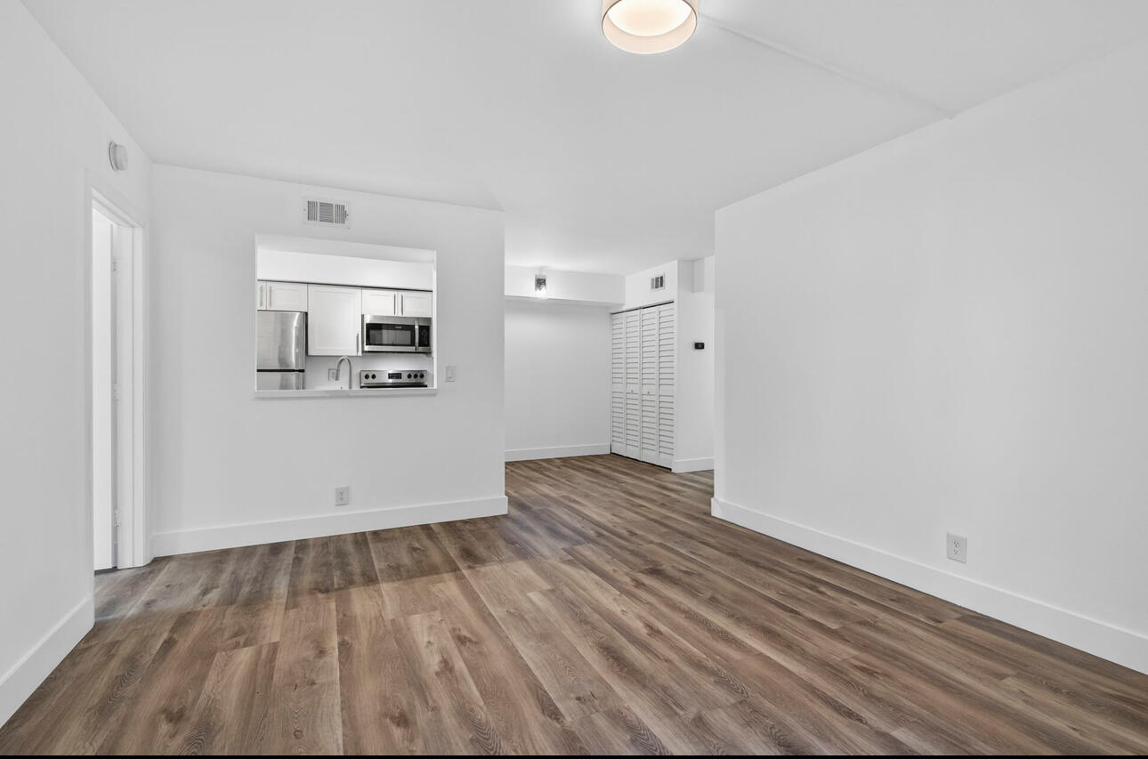 6258 Chasewood Drive C Property Photo 28