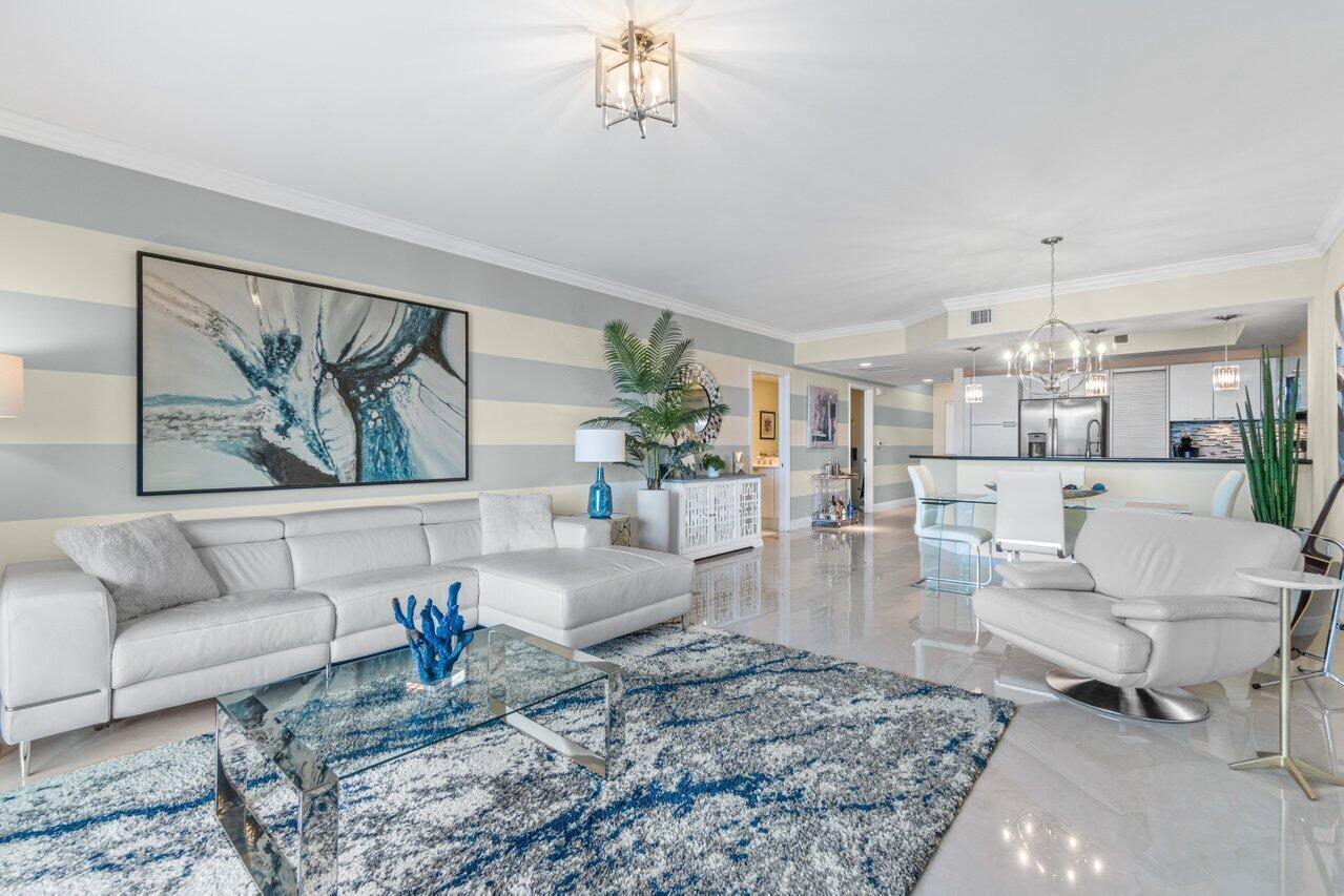 2650 Lake Shore Drive 302 Property Photo 4