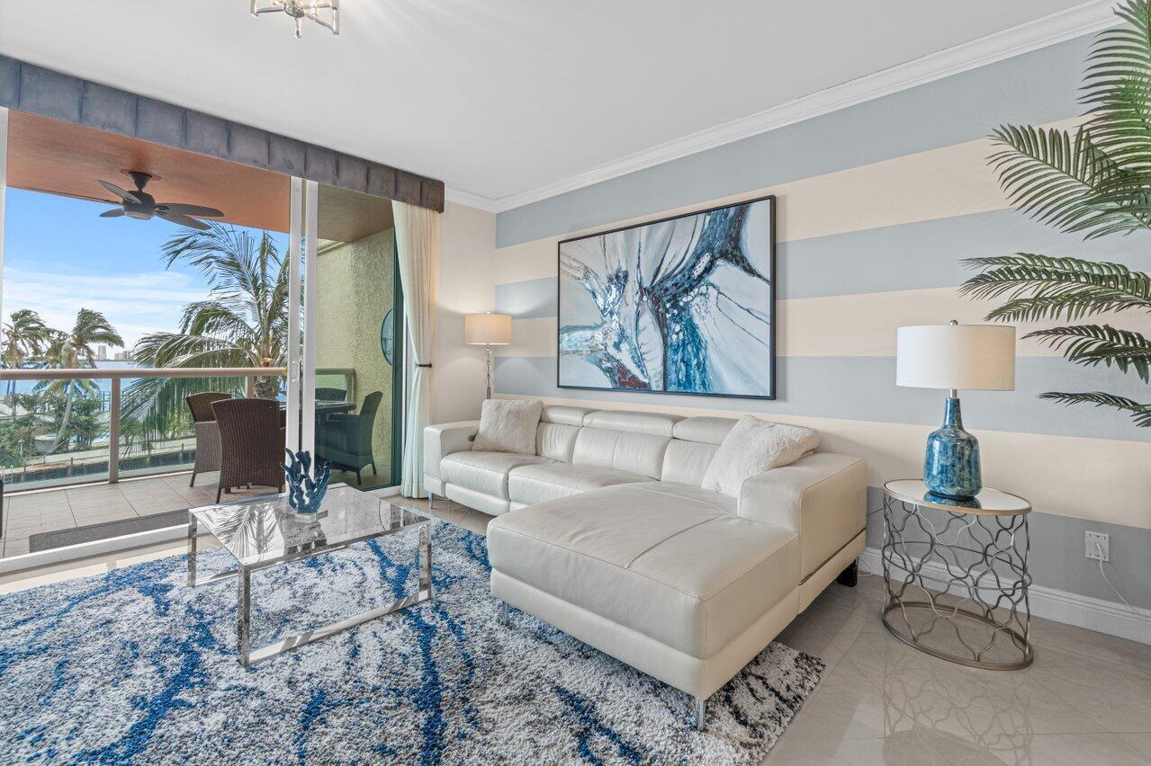 2650 Lake Shore Drive 302 Property Photo 6
