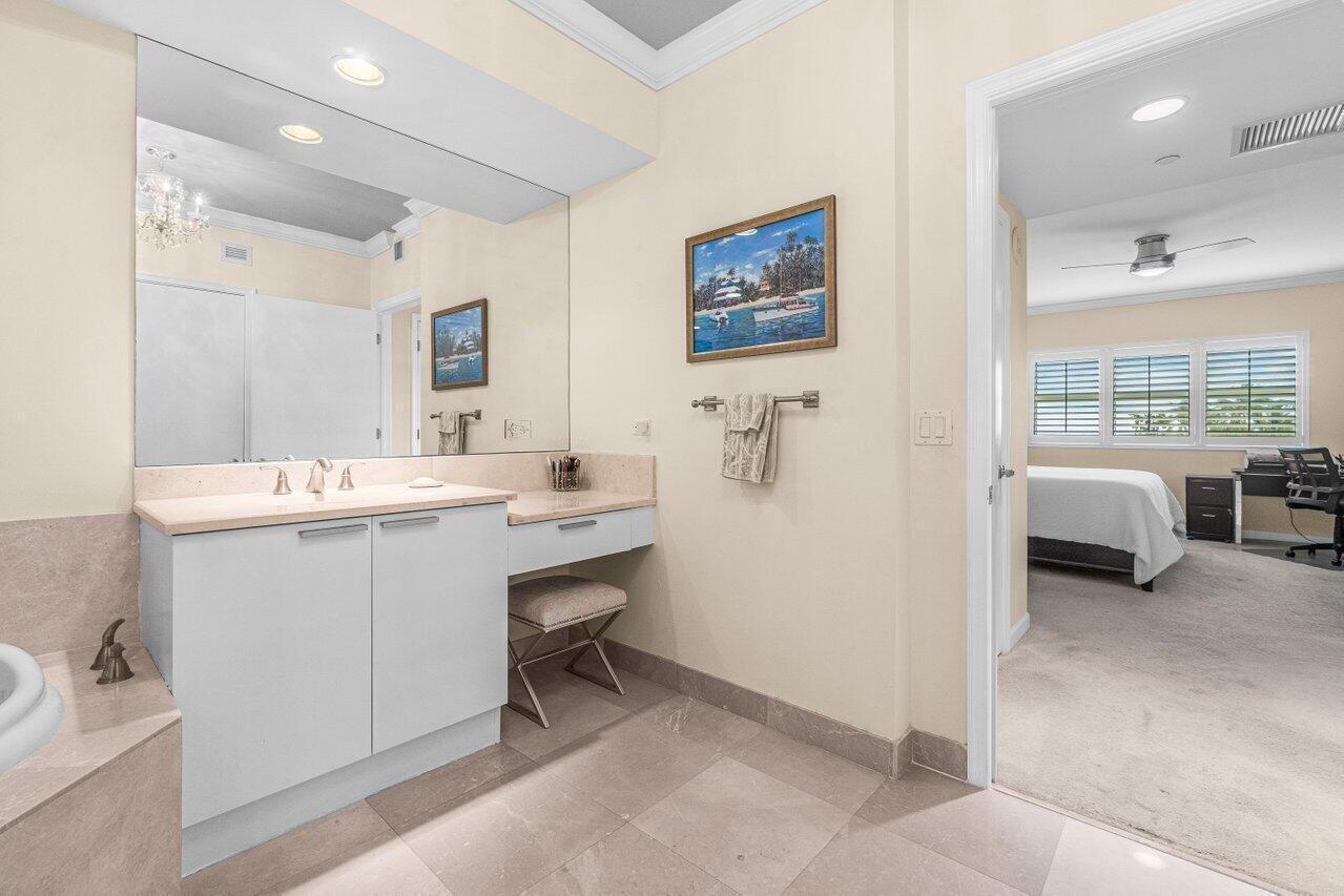 2650 Lake Shore Drive 302 Property Photo 16