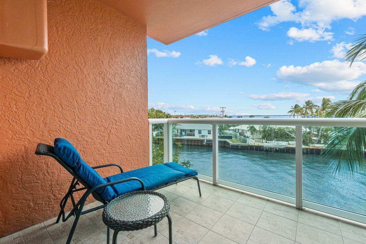 2650 Lake Shore Drive 302 Property Photo 25