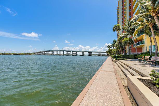 2650 Lake Shore Drive 302 Property Photo 47