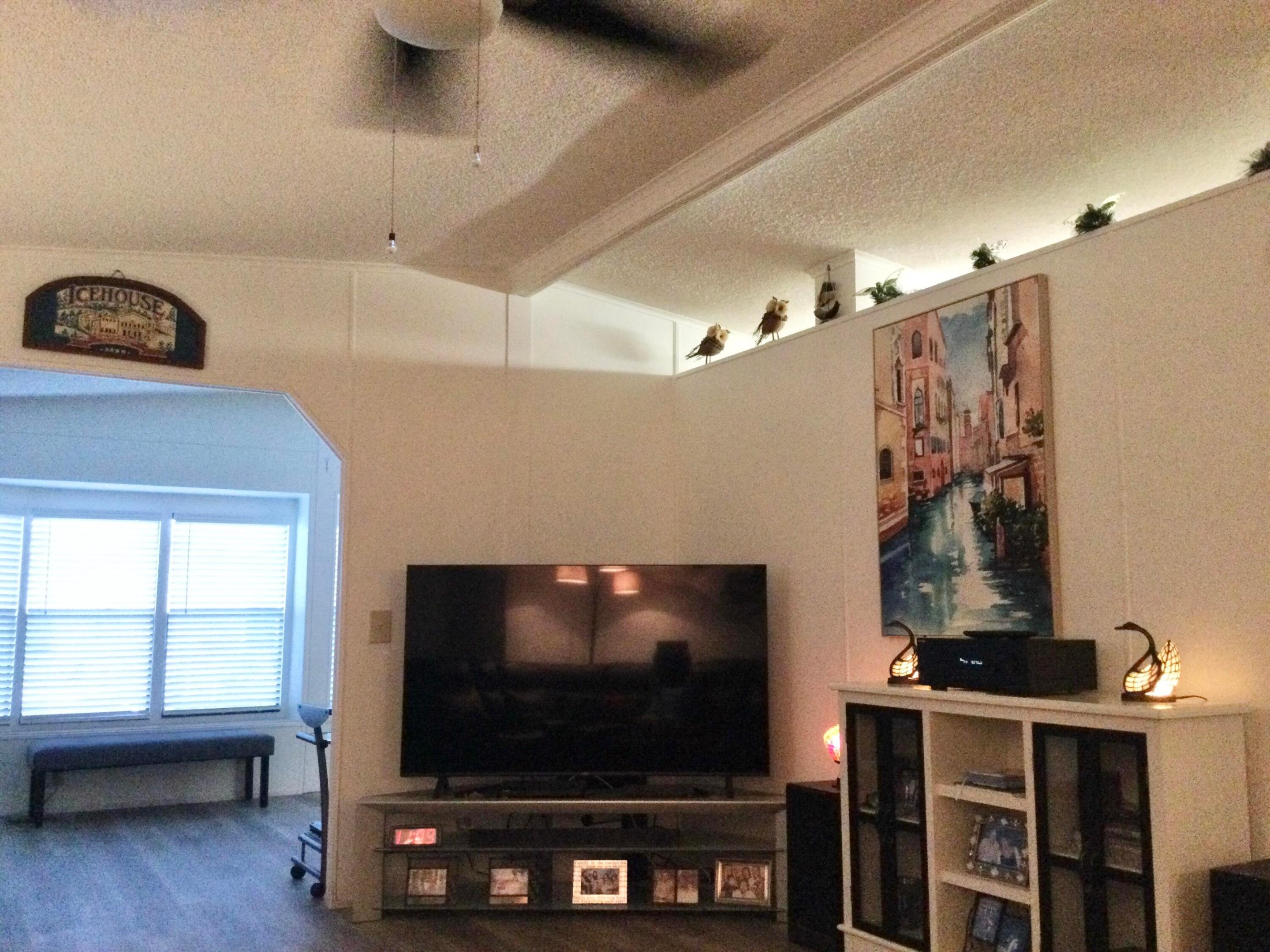 48 Del Prado Street Property Photo 4