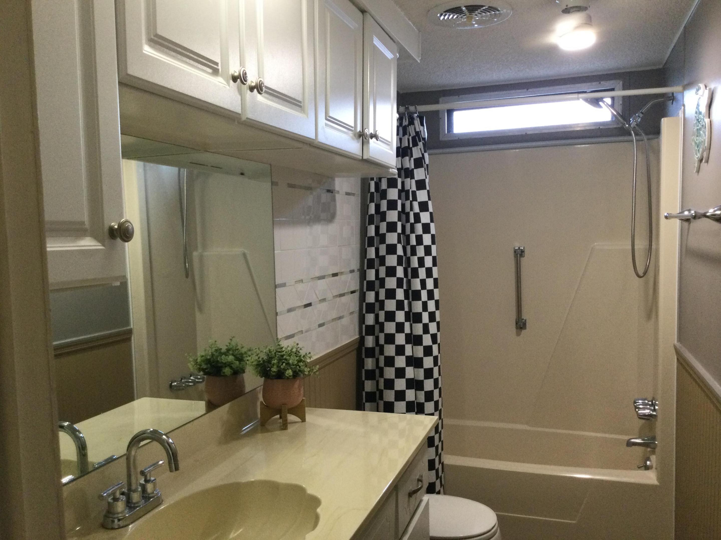 48 Del Prado Street Property Photo 25