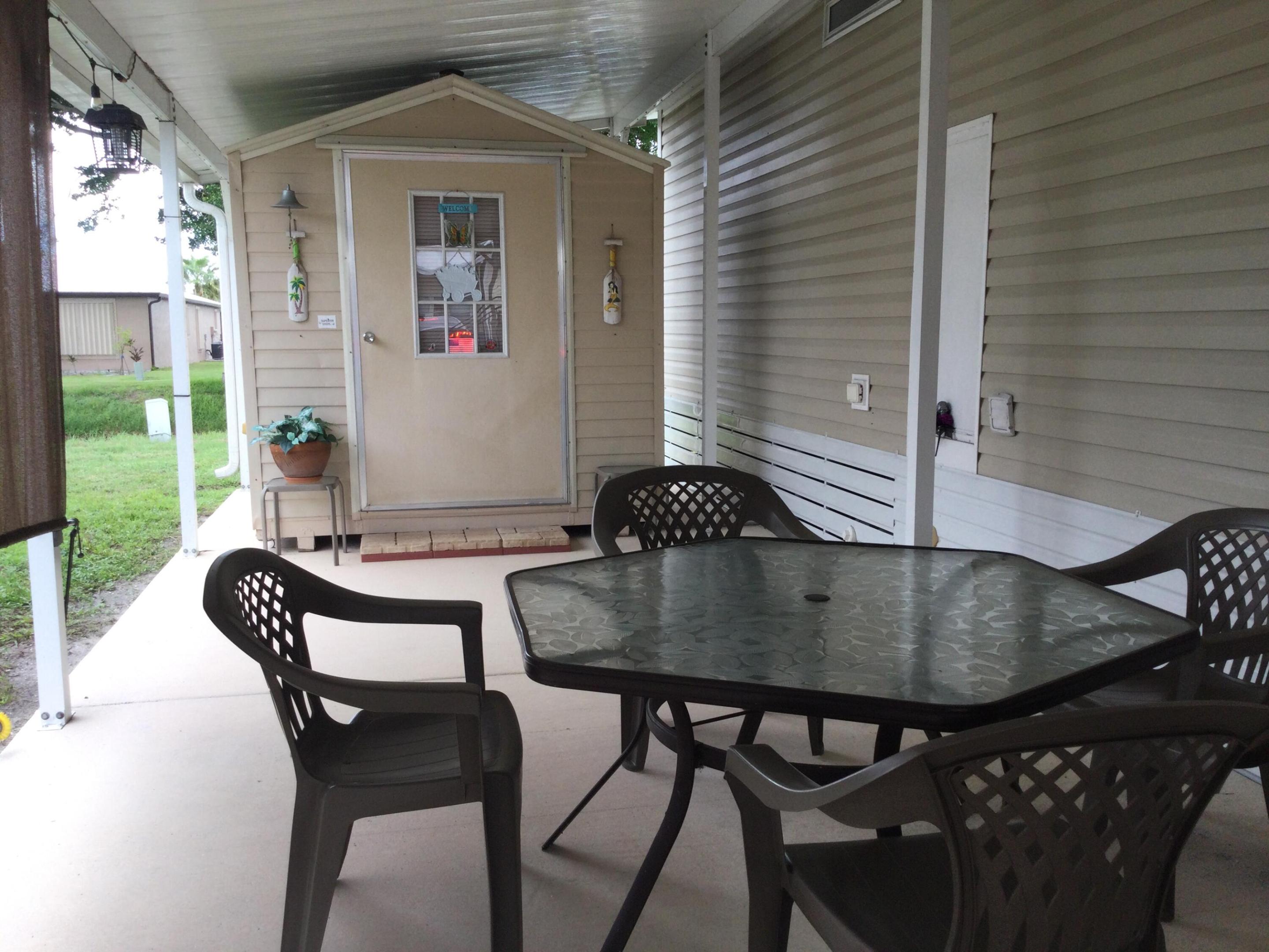 48 Del Prado Street Property Photo 27