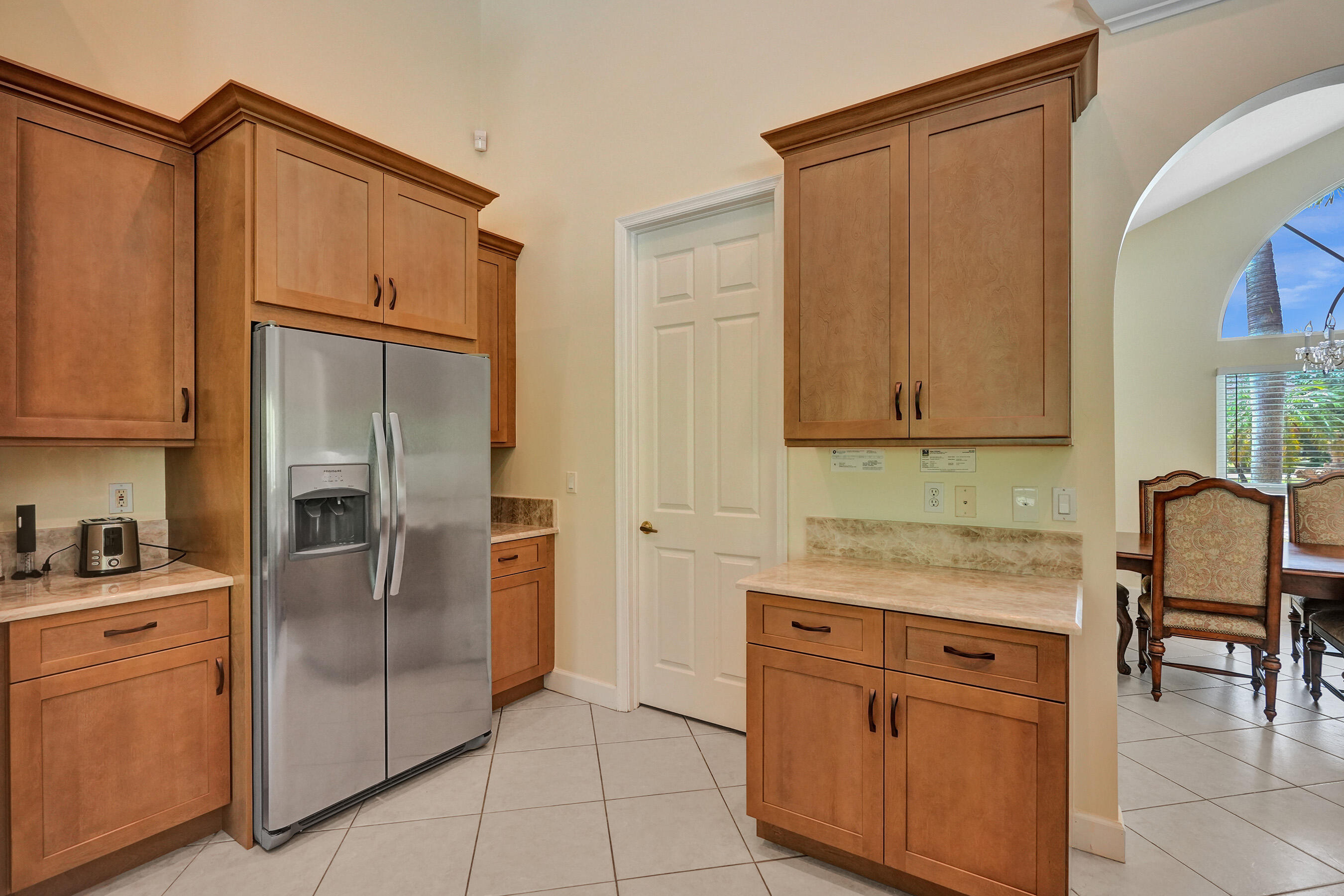 15910 Lindbergh Lane Property Photo 12