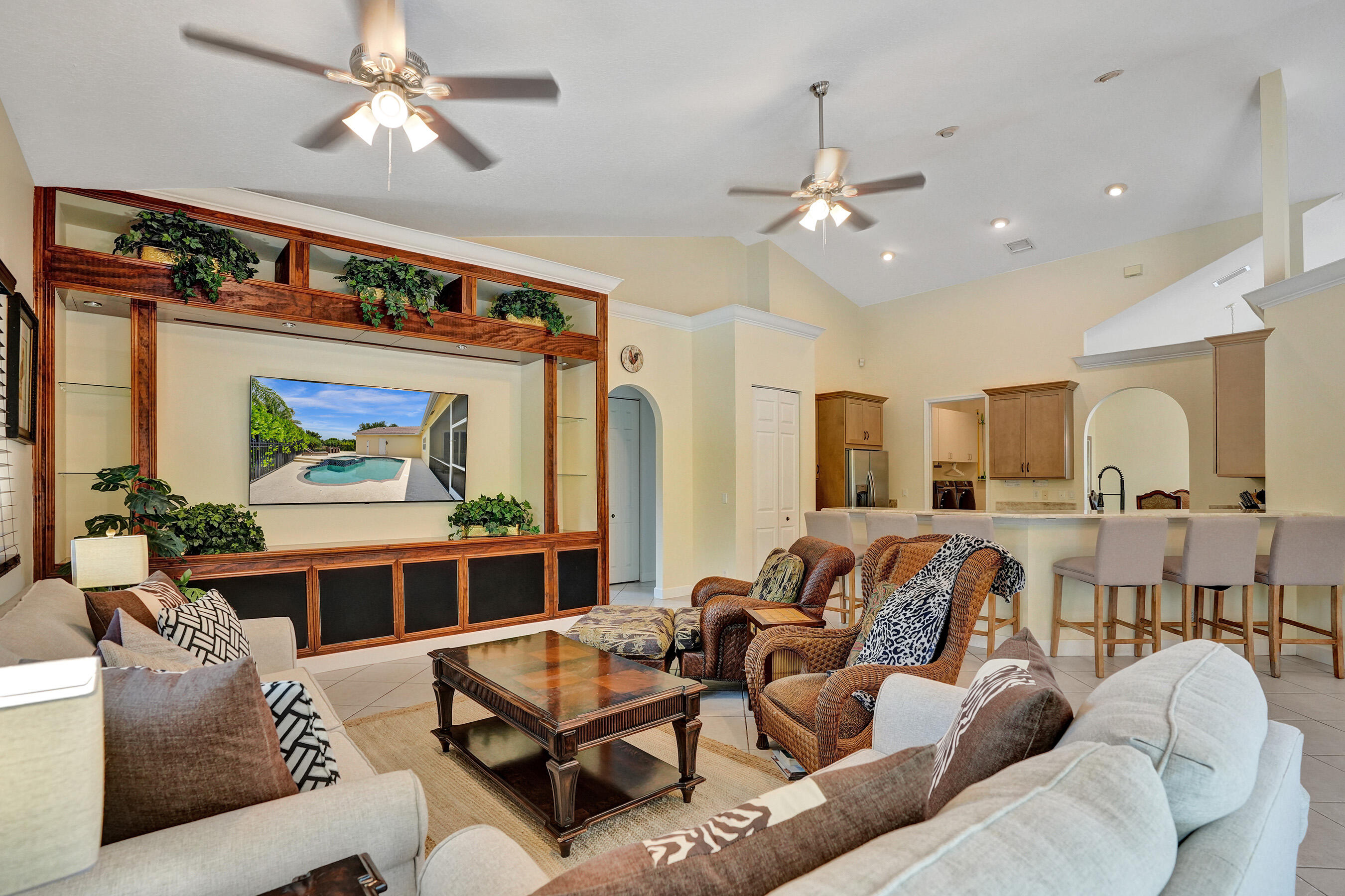 15910 Lindbergh Lane Property Photo 17
