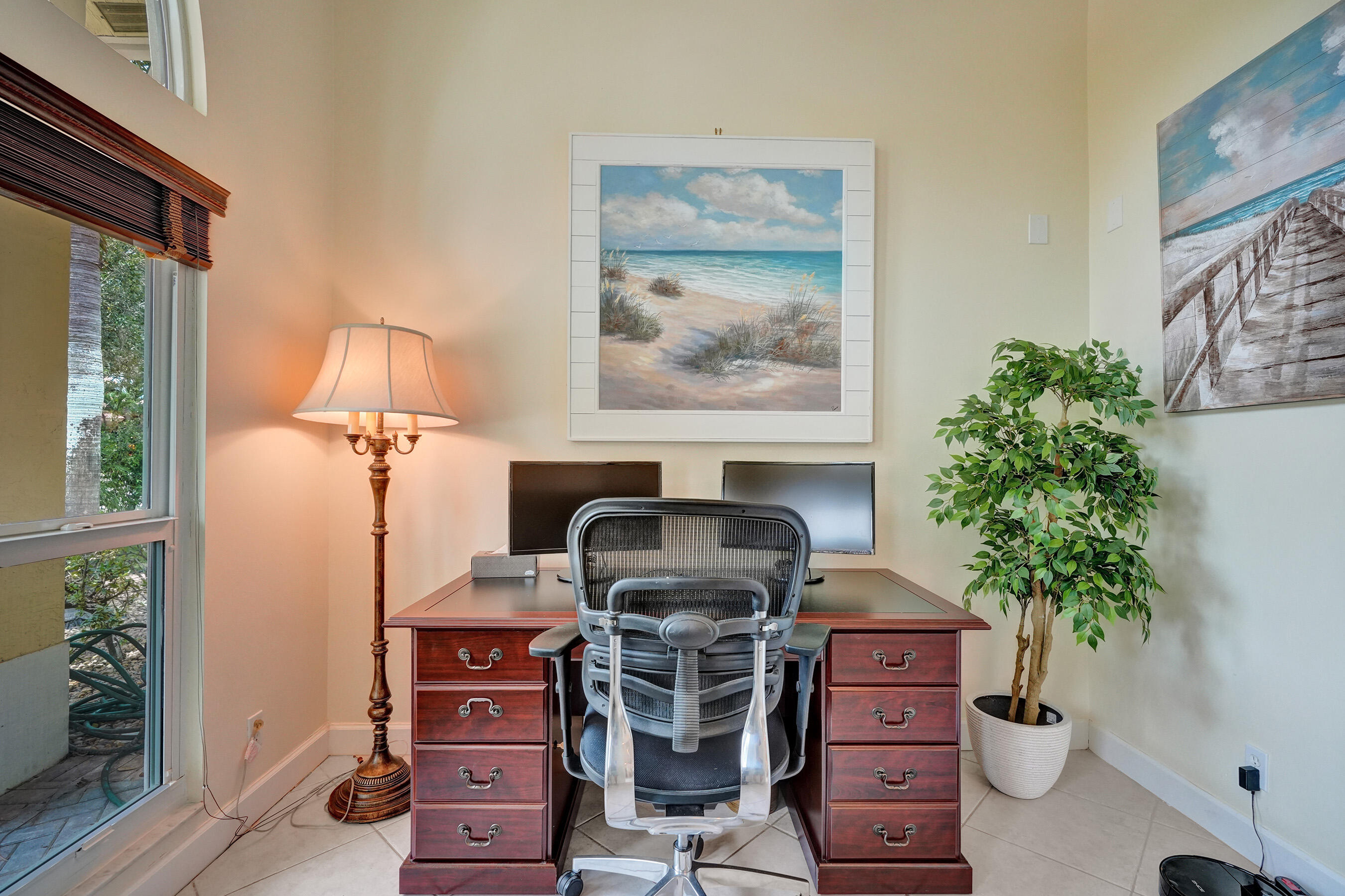 15910 Lindbergh Lane Property Photo 20