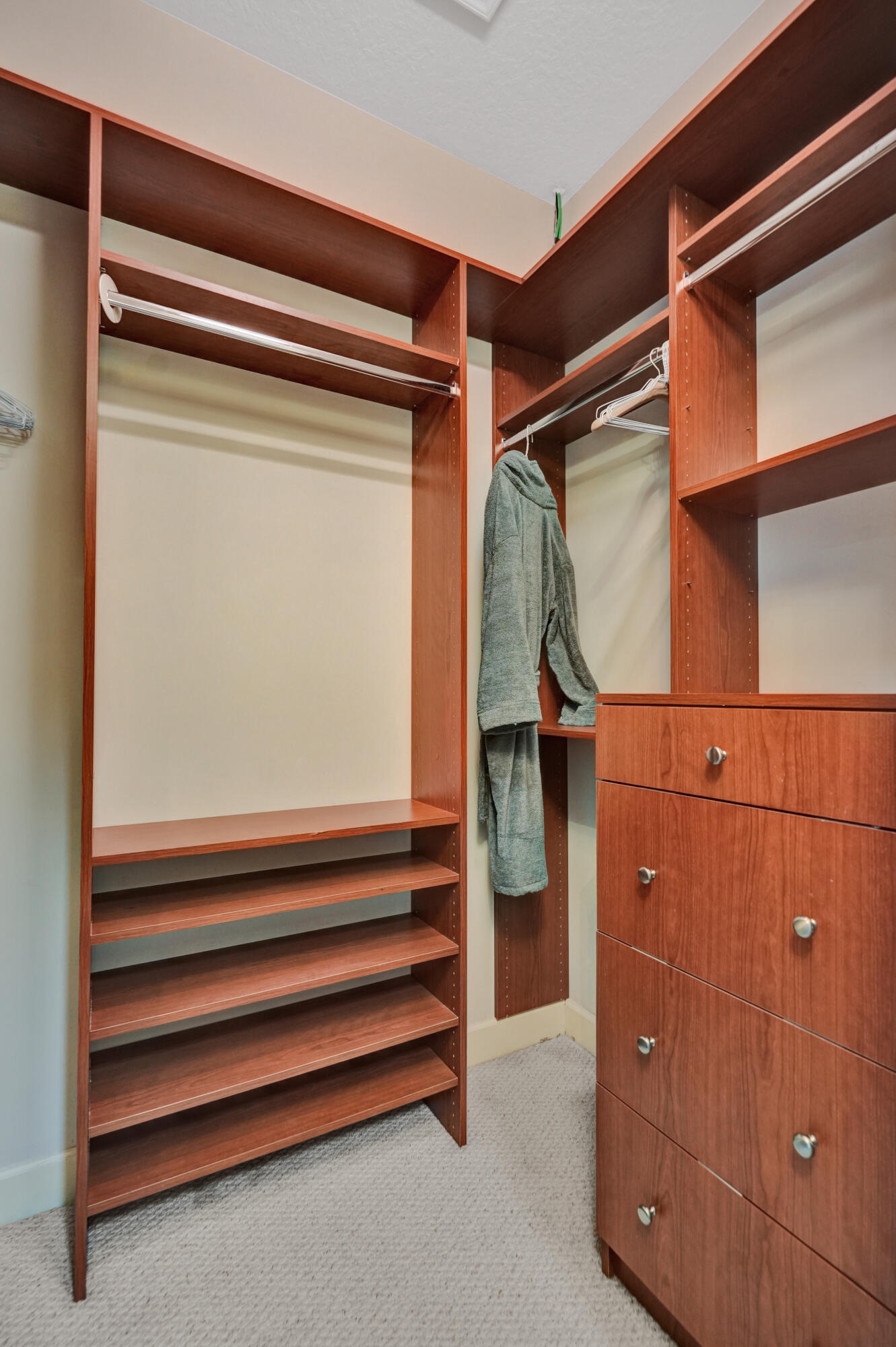 15910 Lindbergh Lane Property Photo 28
