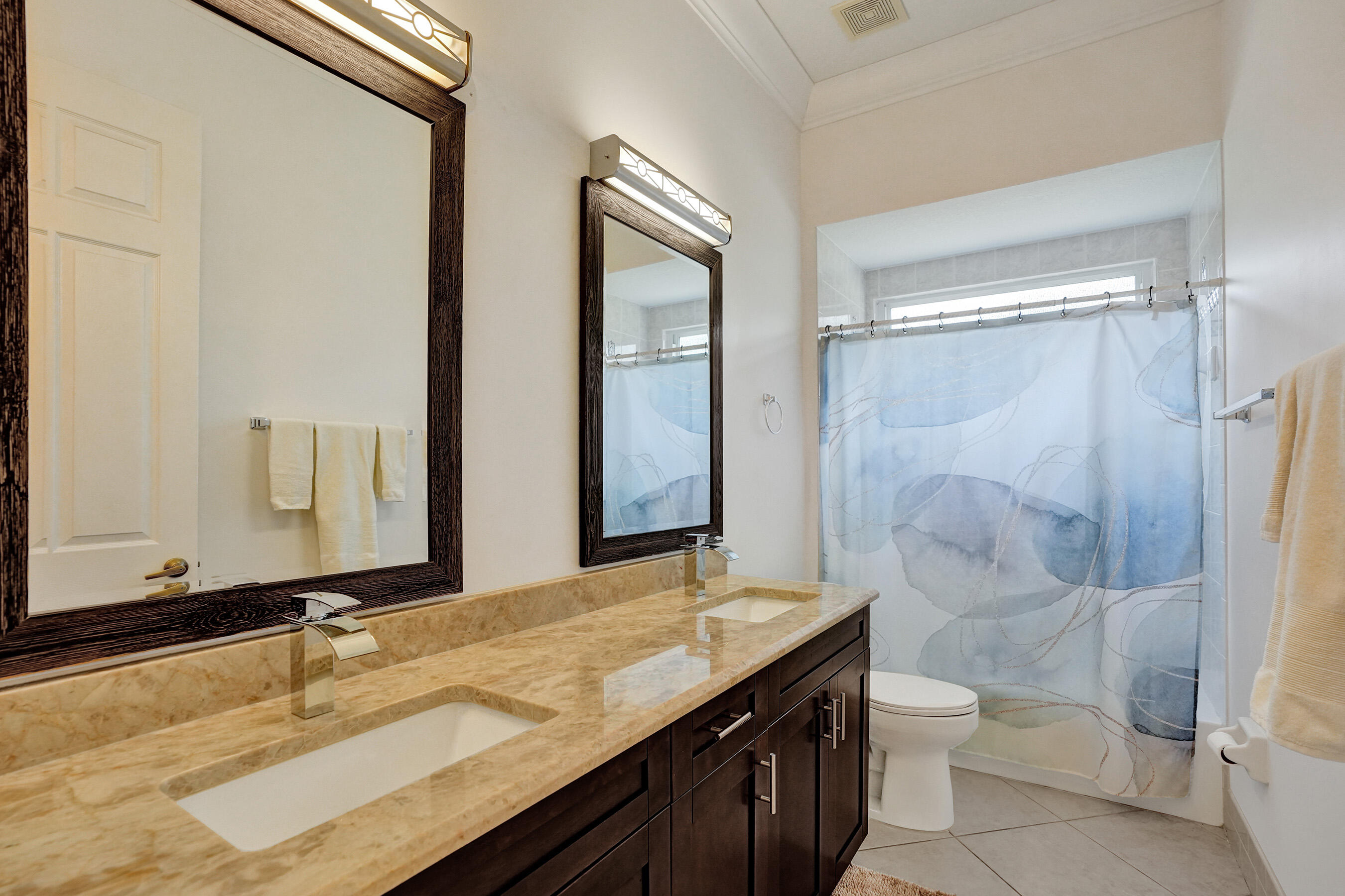 15910 Lindbergh Lane Property Photo 31