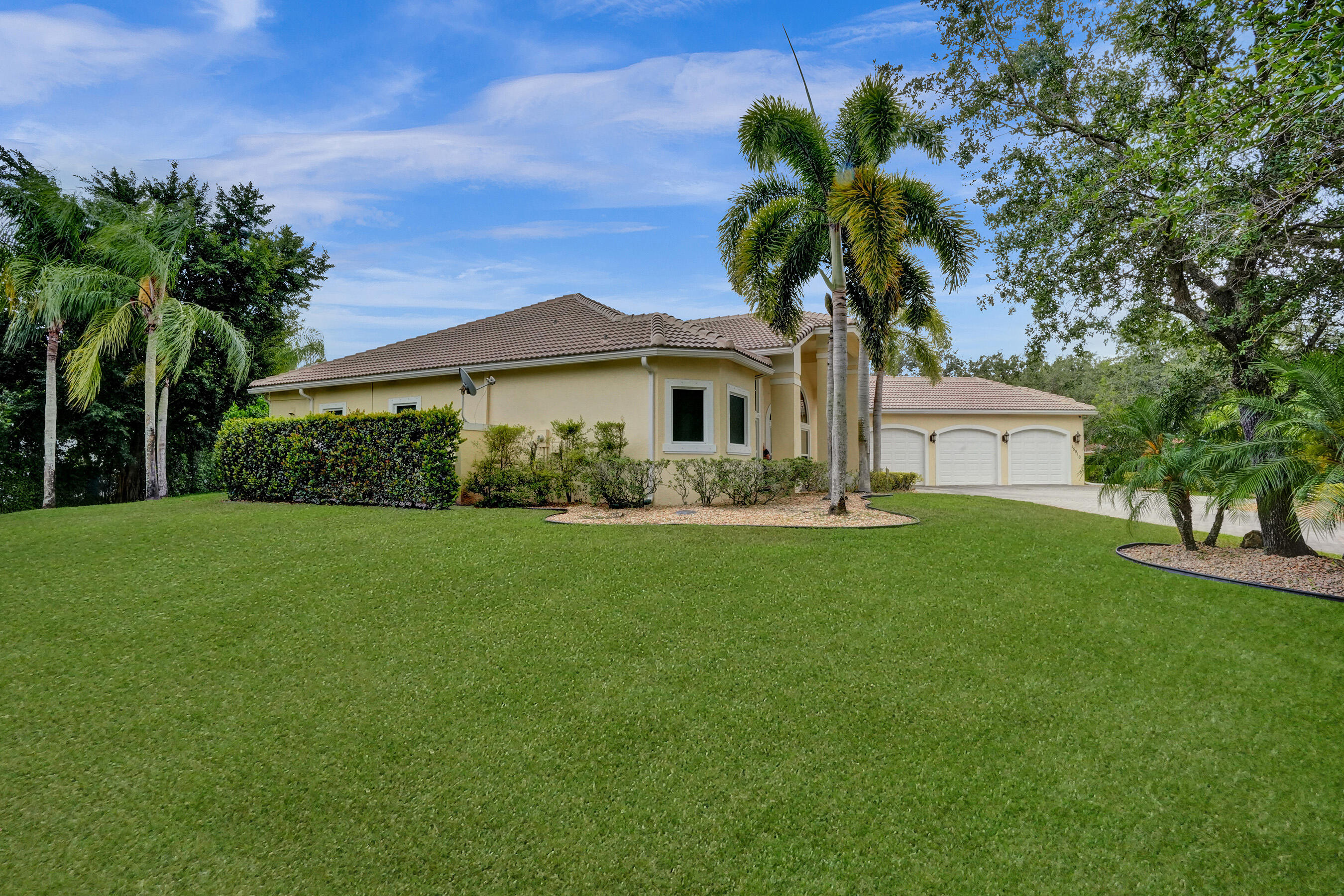 15910 Lindbergh Lane Property Photo 43