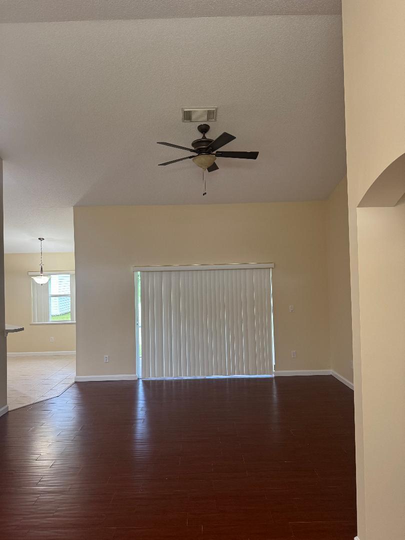 2461 Sw Webster Lane Property Photo 6