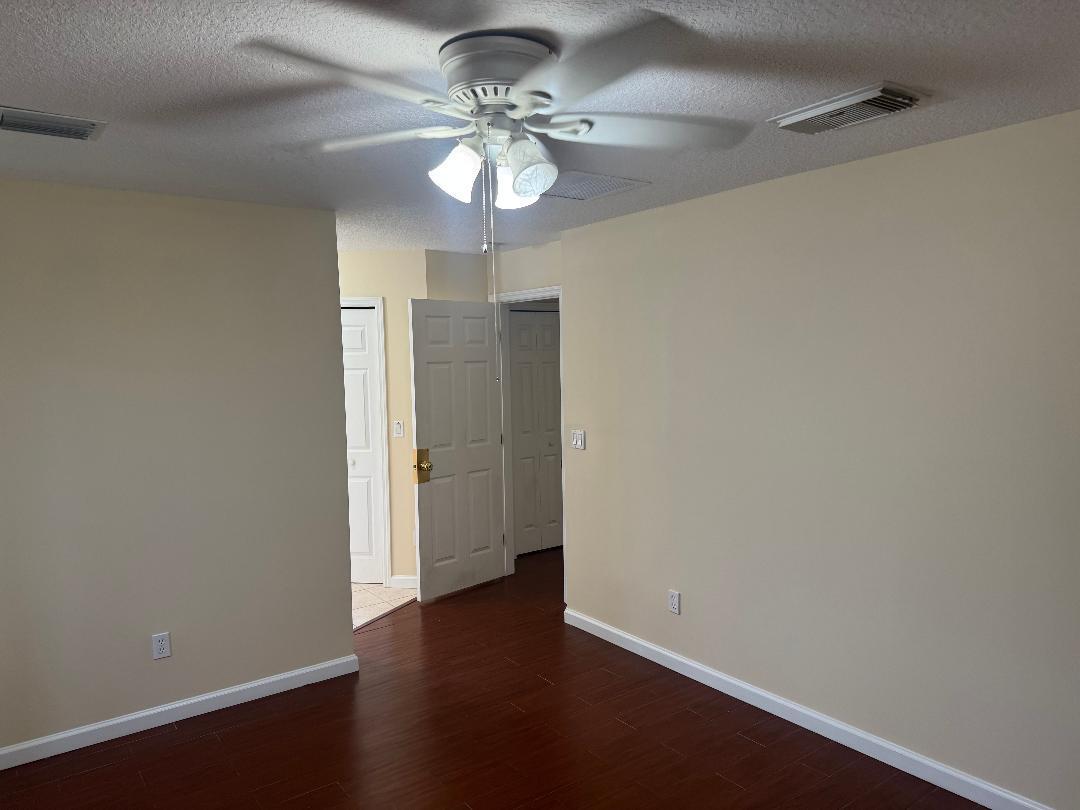 2461 Sw Webster Lane Property Photo 15