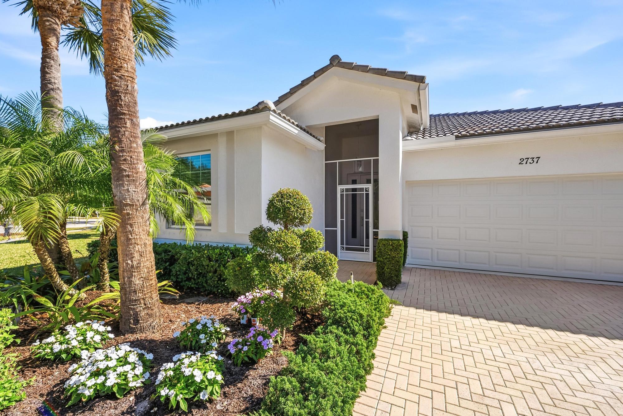 2737 Clipper Circle
