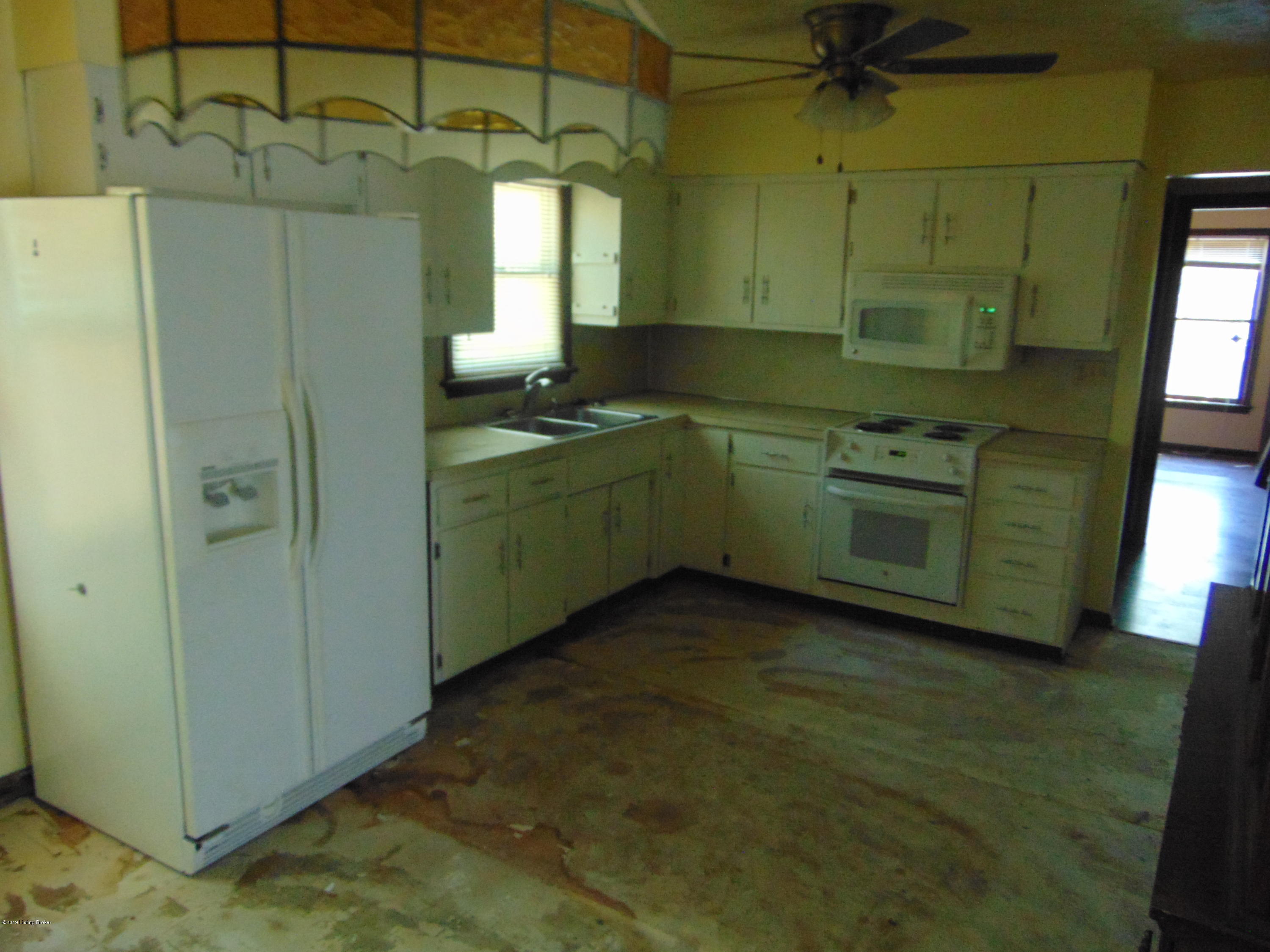 6404 Saint Thomas Ct Property Photo 5