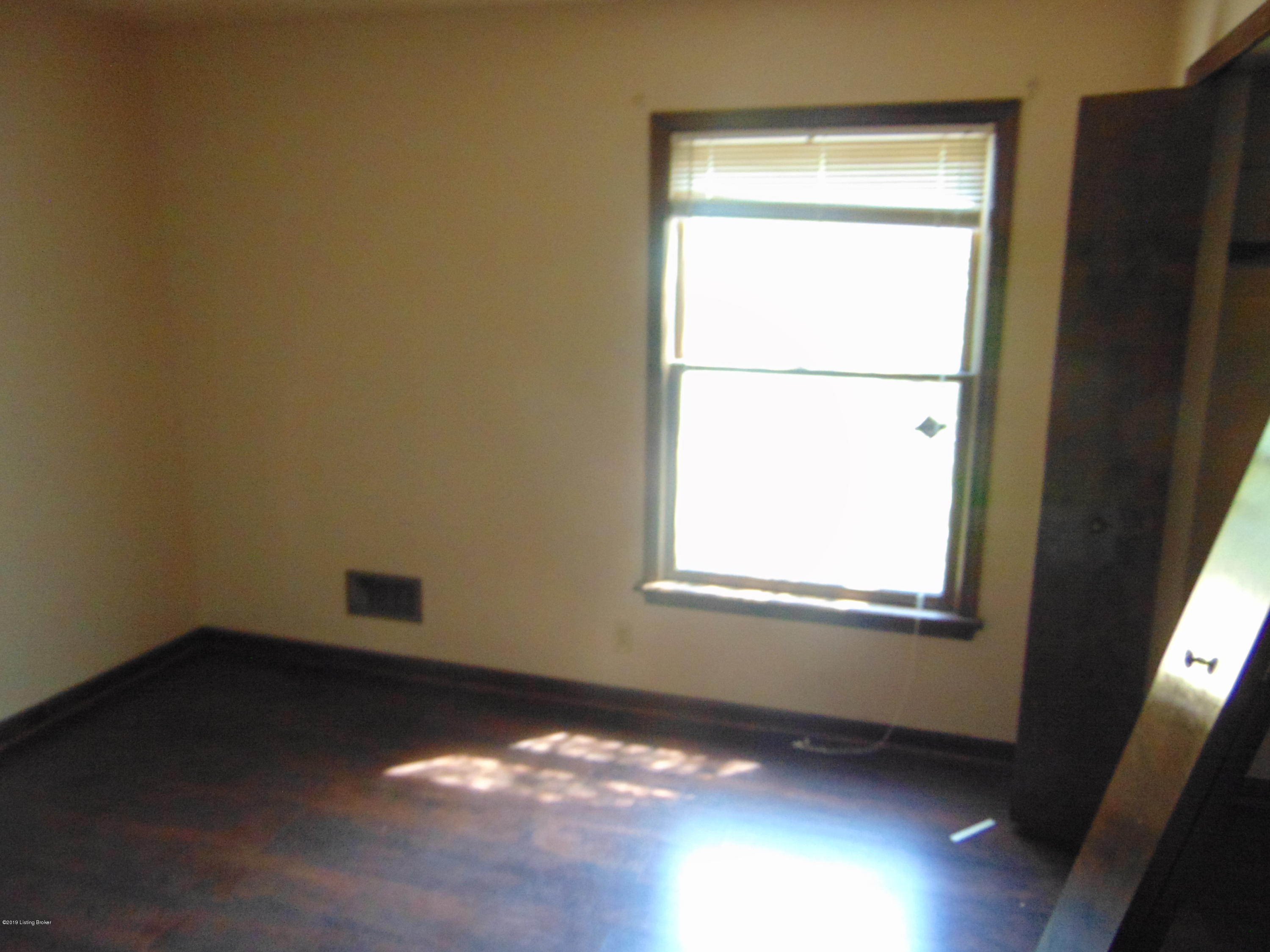 6404 Saint Thomas Ct Property Photo 9