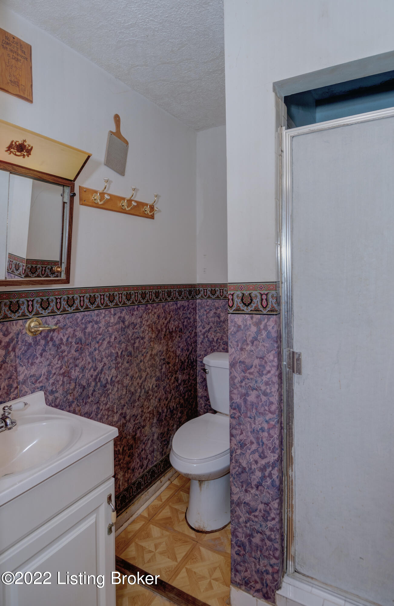 2405 Elmore St Property Photo 15